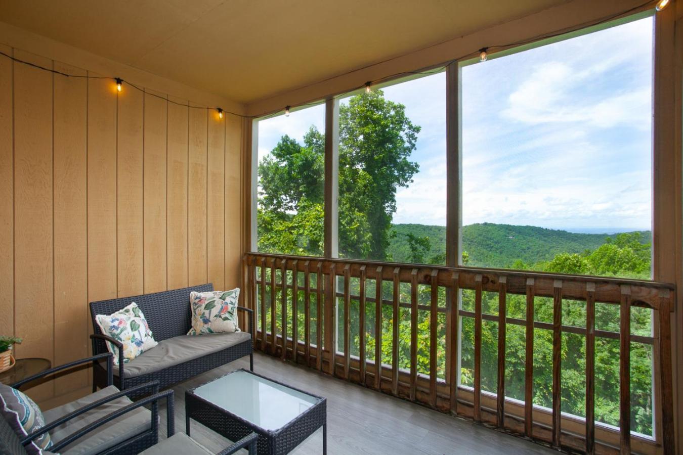 Stunning mountain views with Community Amenities