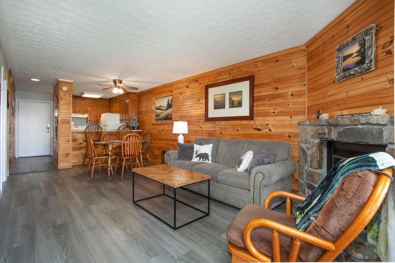 Stunning mountain views with Community Amenities