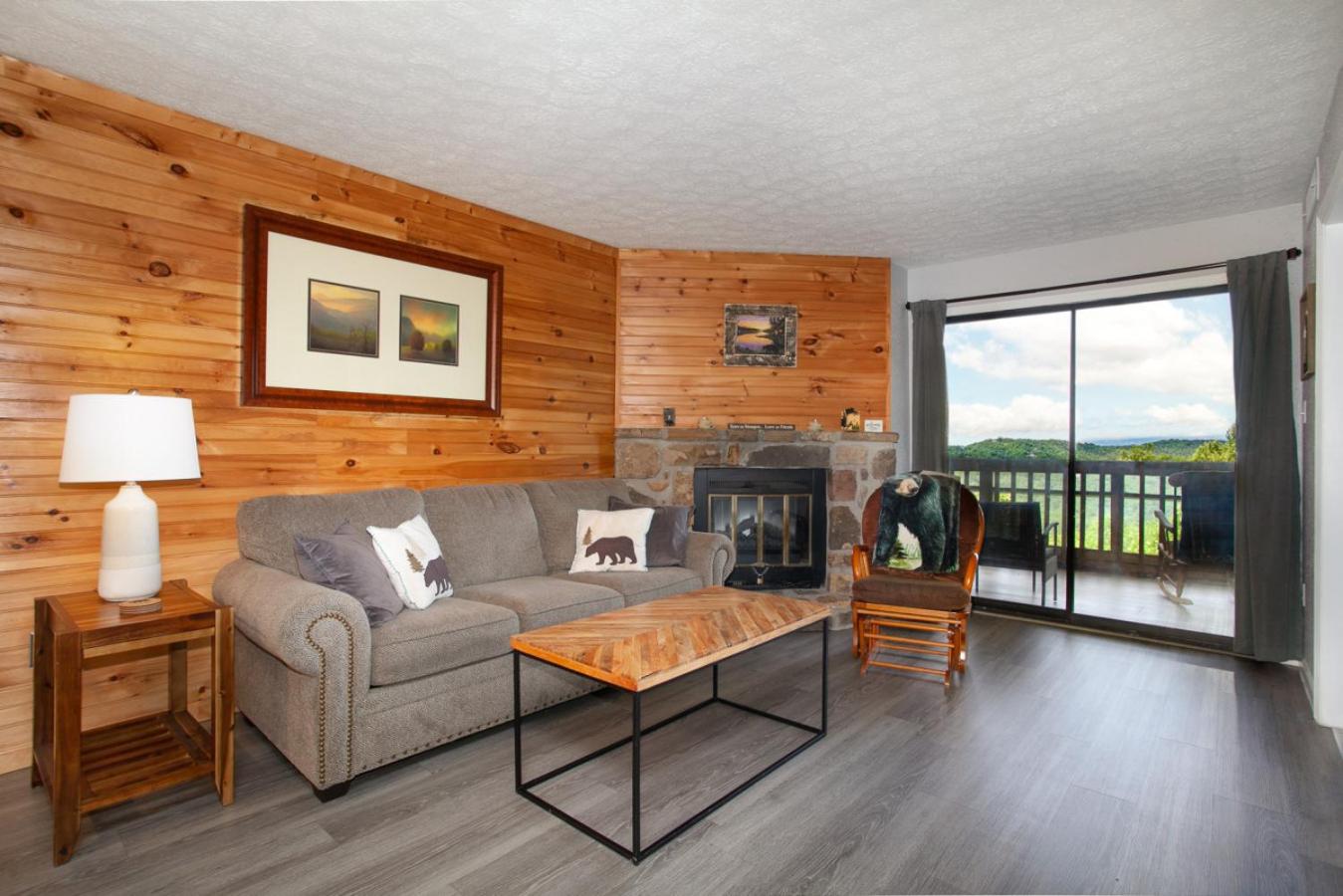 Stunning mountain views with Community Amenities