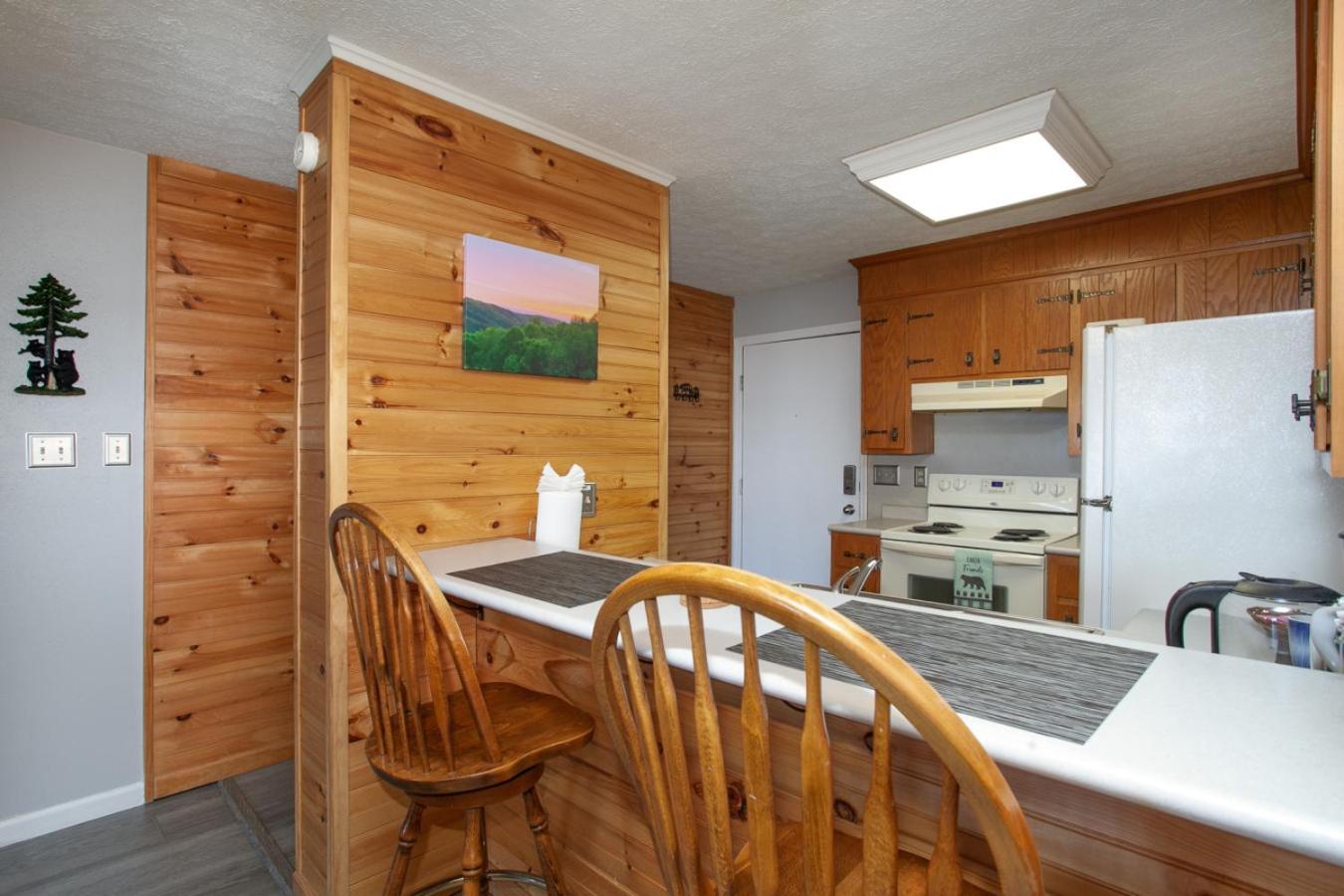 Stunning mountain views with Community Amenities