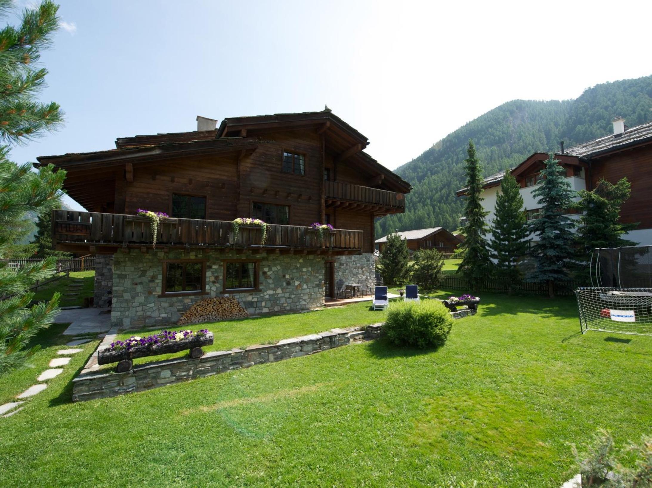 Chalet Huwi Zermatt view 3