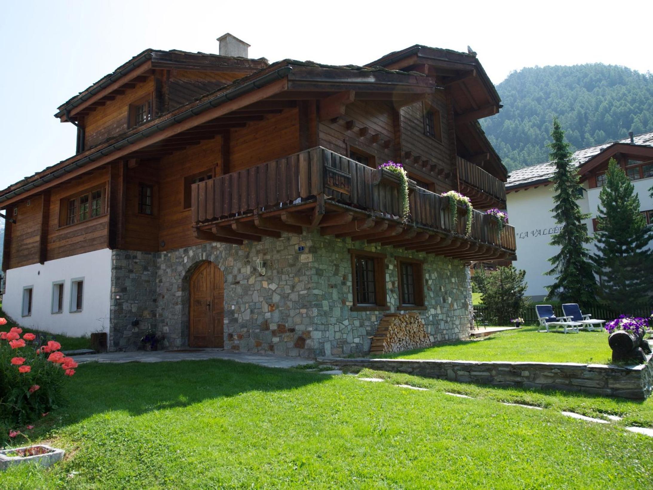 Chalet Huwi Zermatt view 2