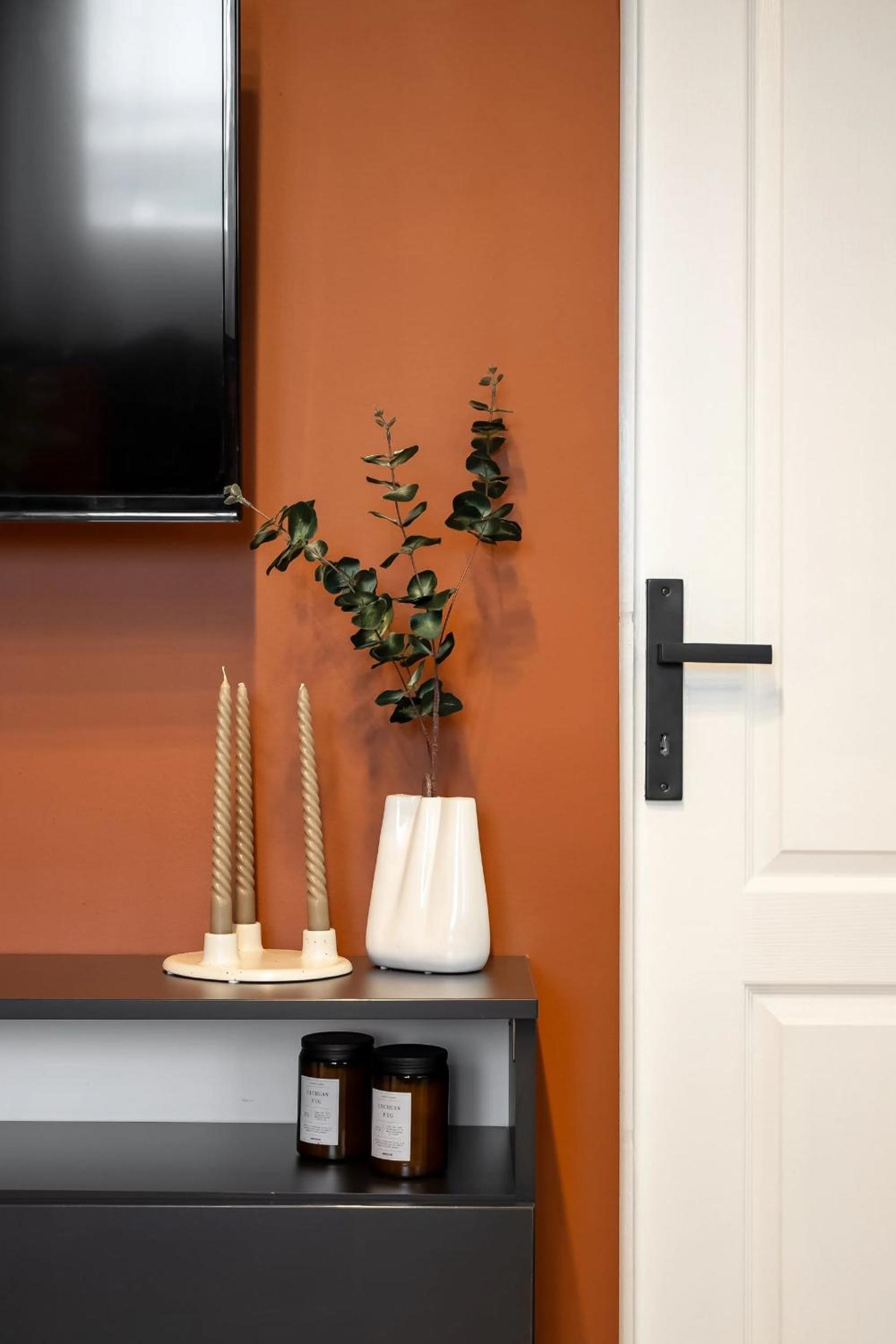 Artful & Light-Filled 2BR on Calea Victoriei - Prime Central Spot