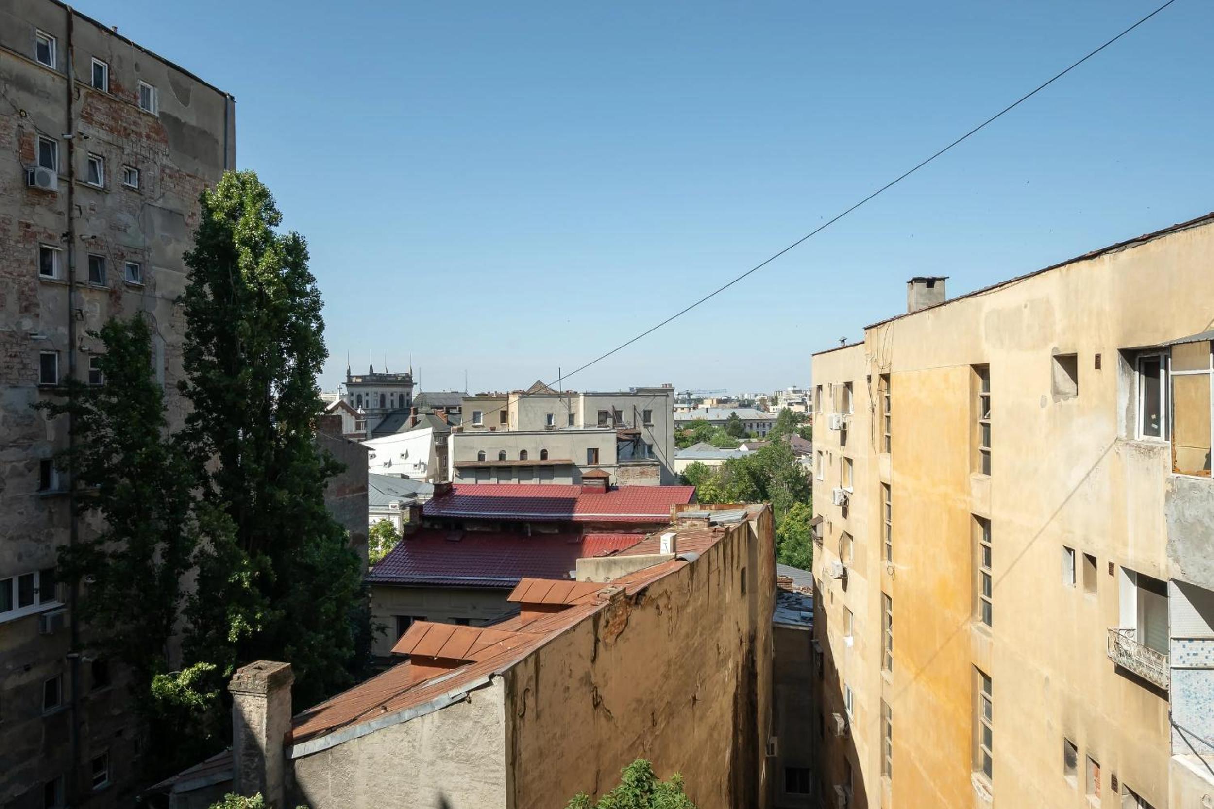 Artful & Light-Filled 2BR on Calea Victoriei - Prime Central Spot