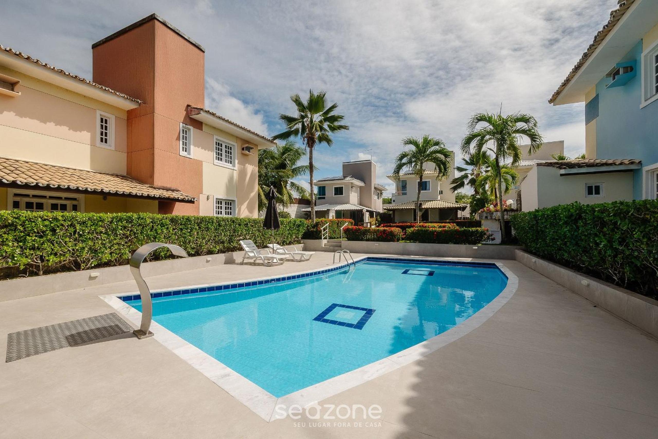 Spacious house w/ pool in Guarajuba CAG0003