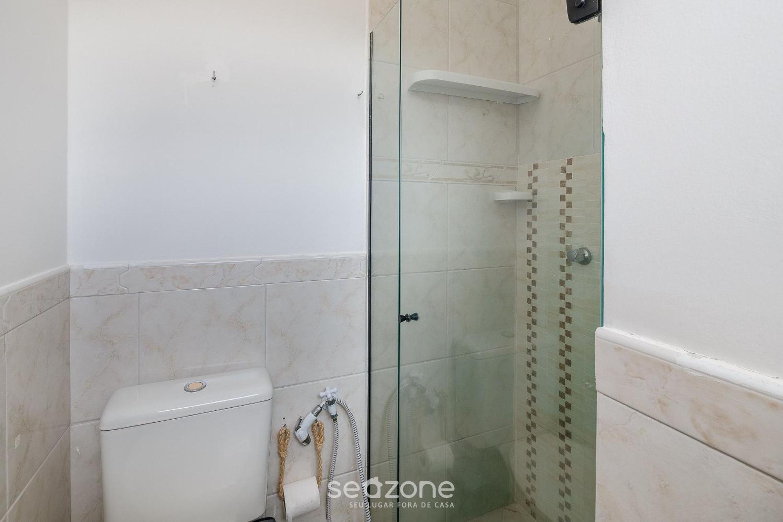 Spacious house w/ pool in Guarajuba CAG0003