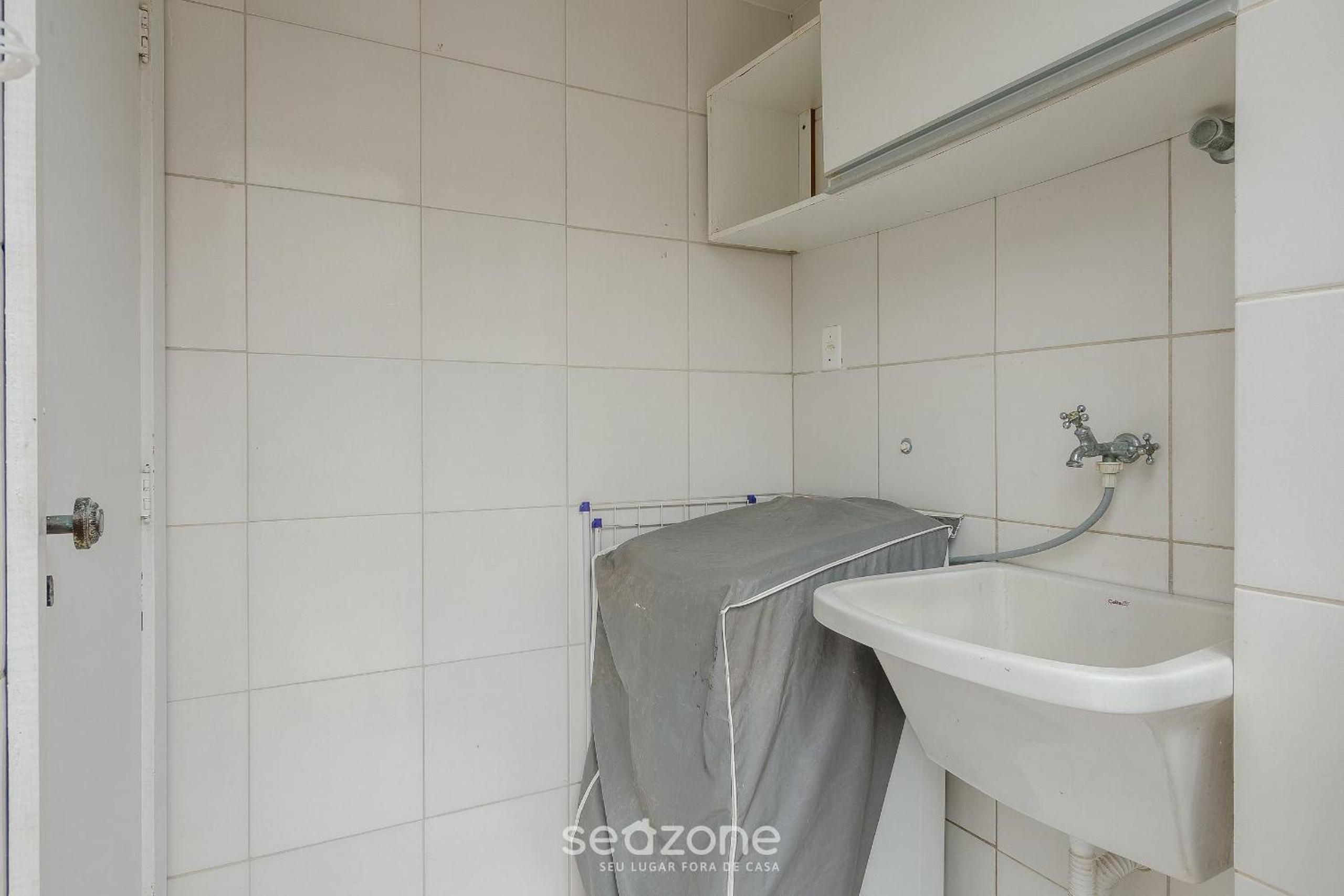 Spacious house w/ pool in Guarajuba CAG0003