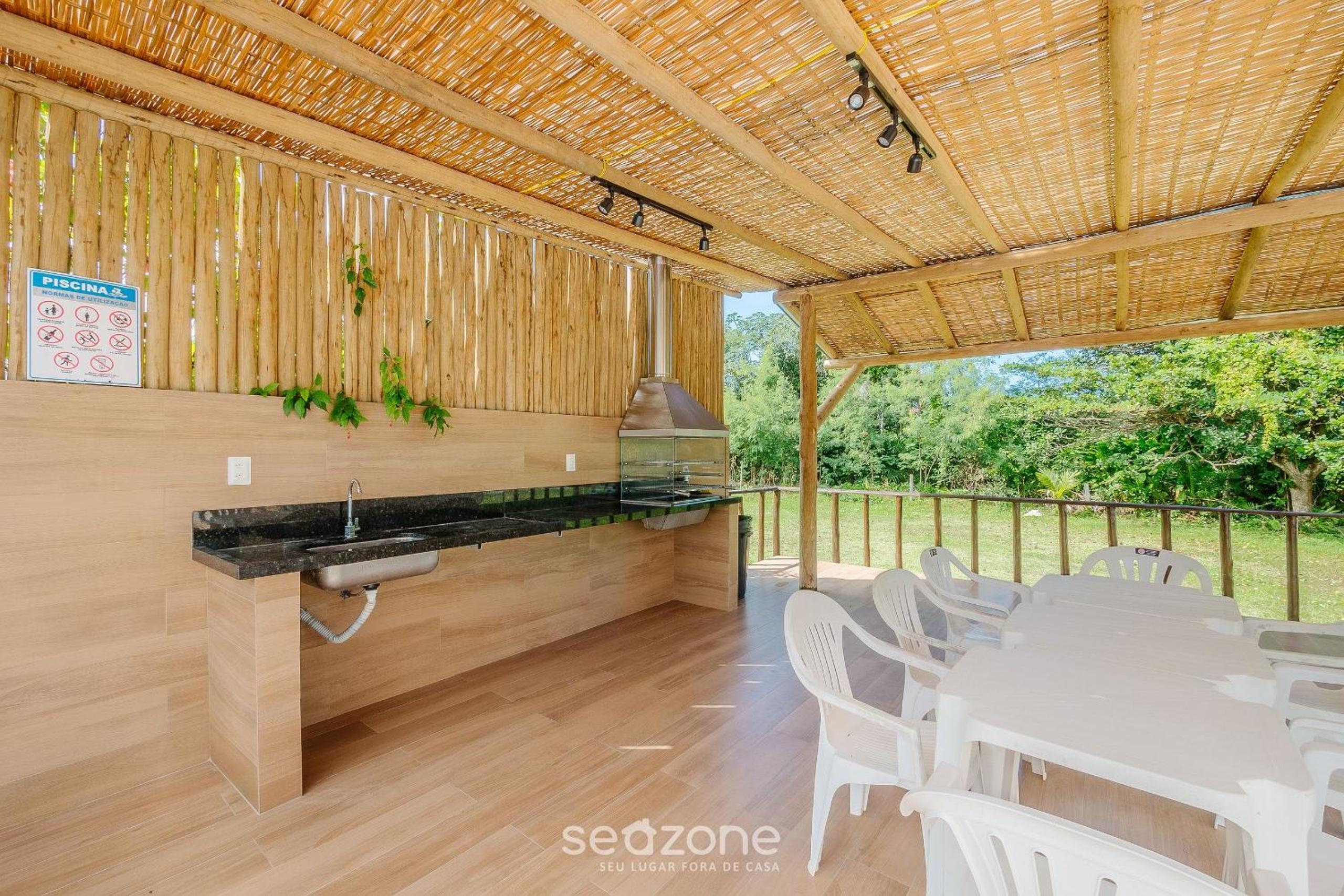 Spacious house w/ pool in Guarajuba CAG0003