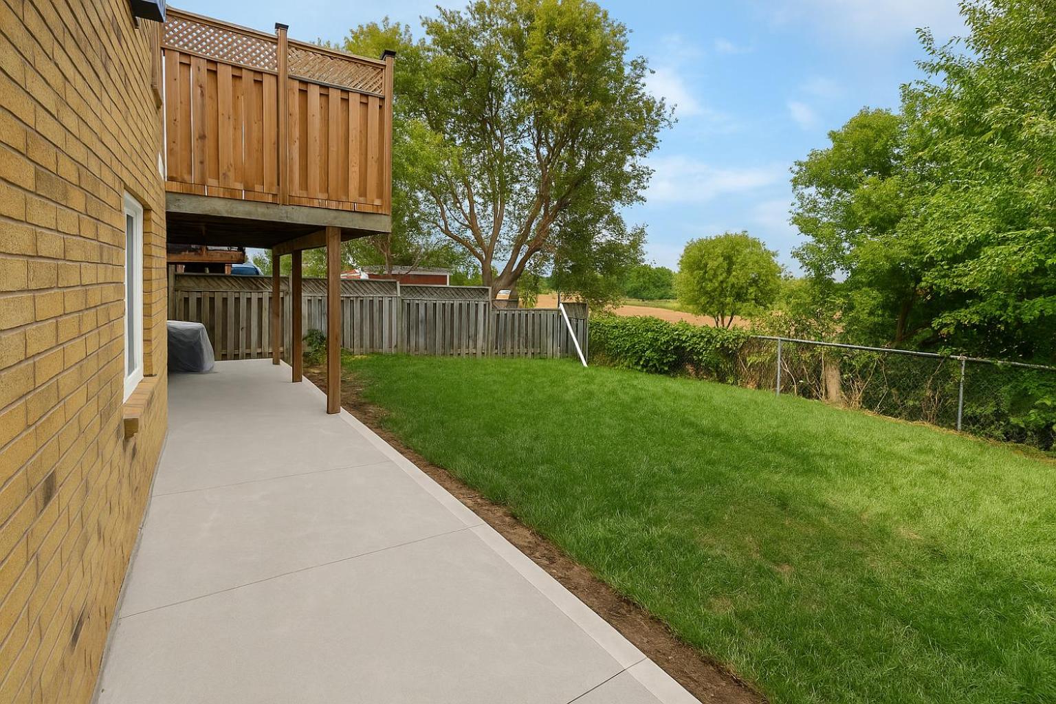 Newly Renovated 3BR Orangeville Basement Suite with Private Access, 10 Min Walk to Headwaters Hospital, 5 Min Drive to Mount Alverno! Ideal for Medical Sta