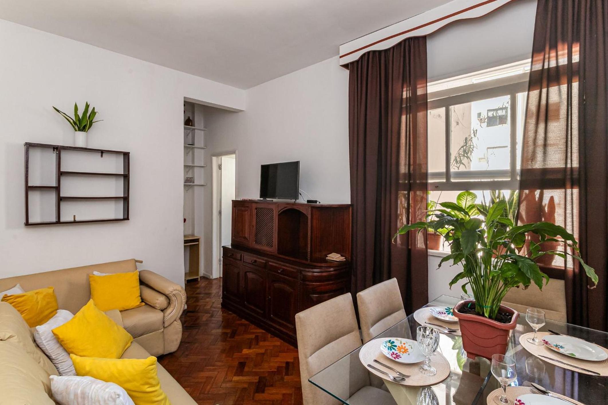 Copacabana: Beach and Comfort | Sleeps 4