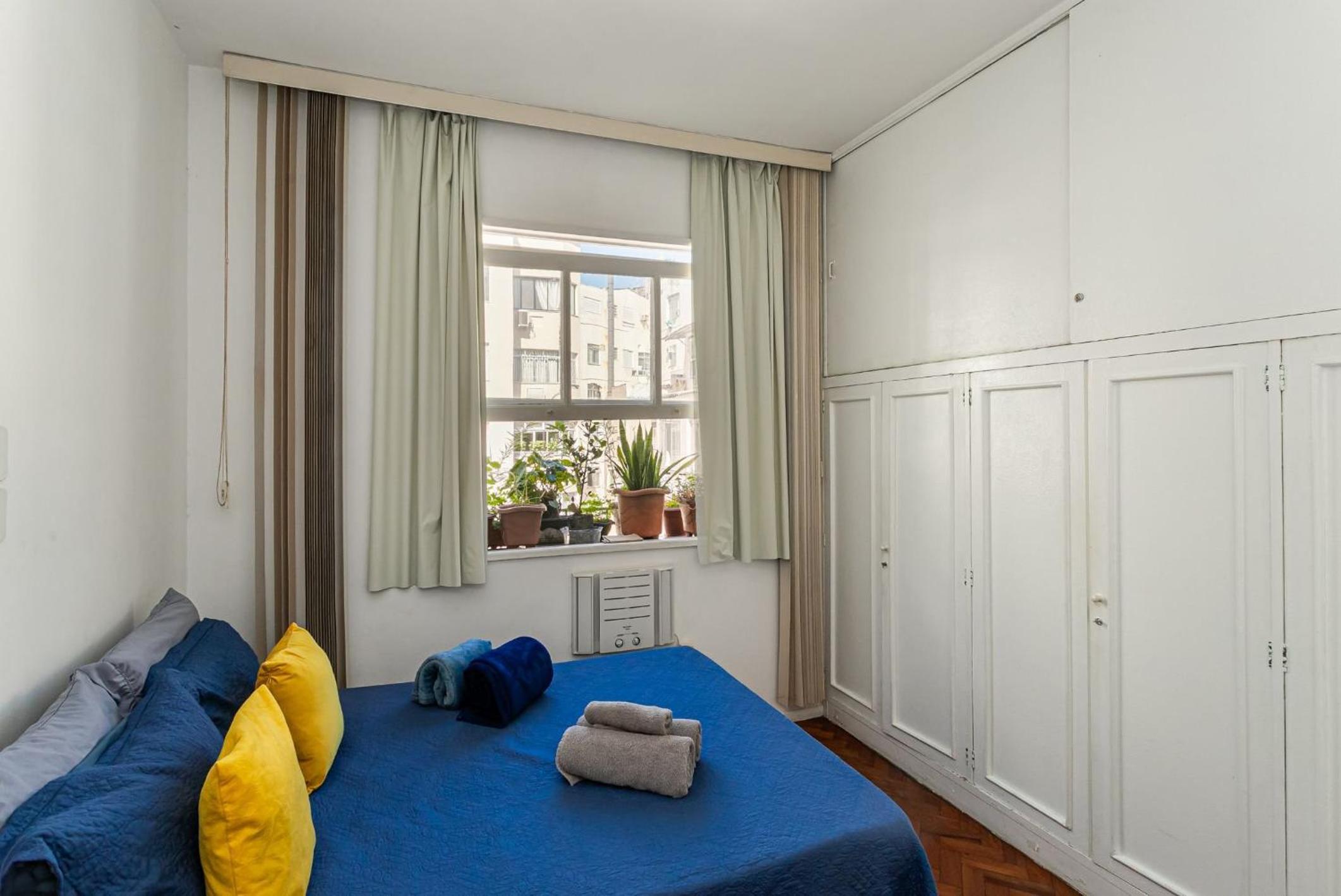 Copacabana: Beach and Comfort | Sleeps 4