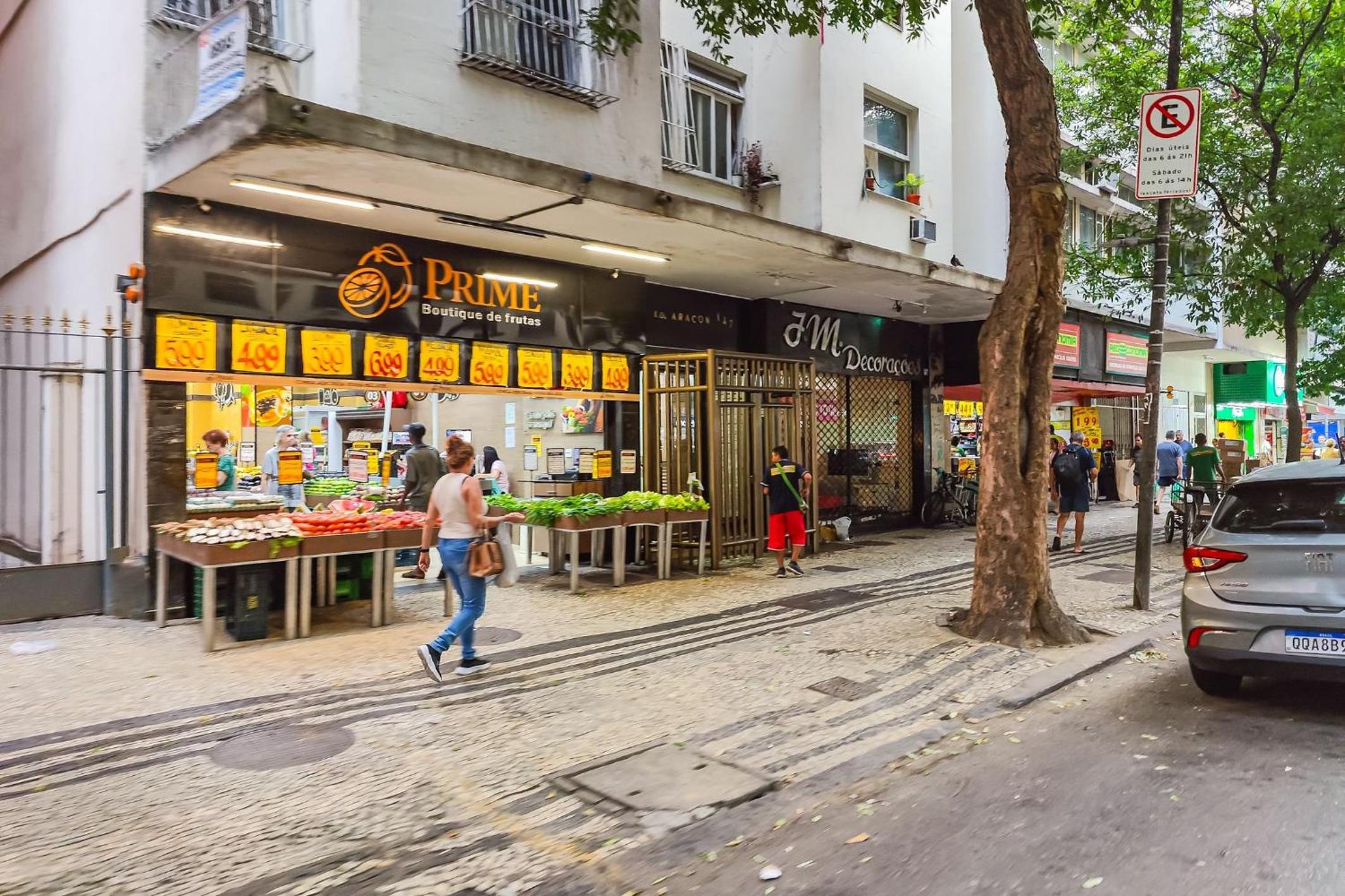 Copacabana: Beach and Comfort | Sleeps 4