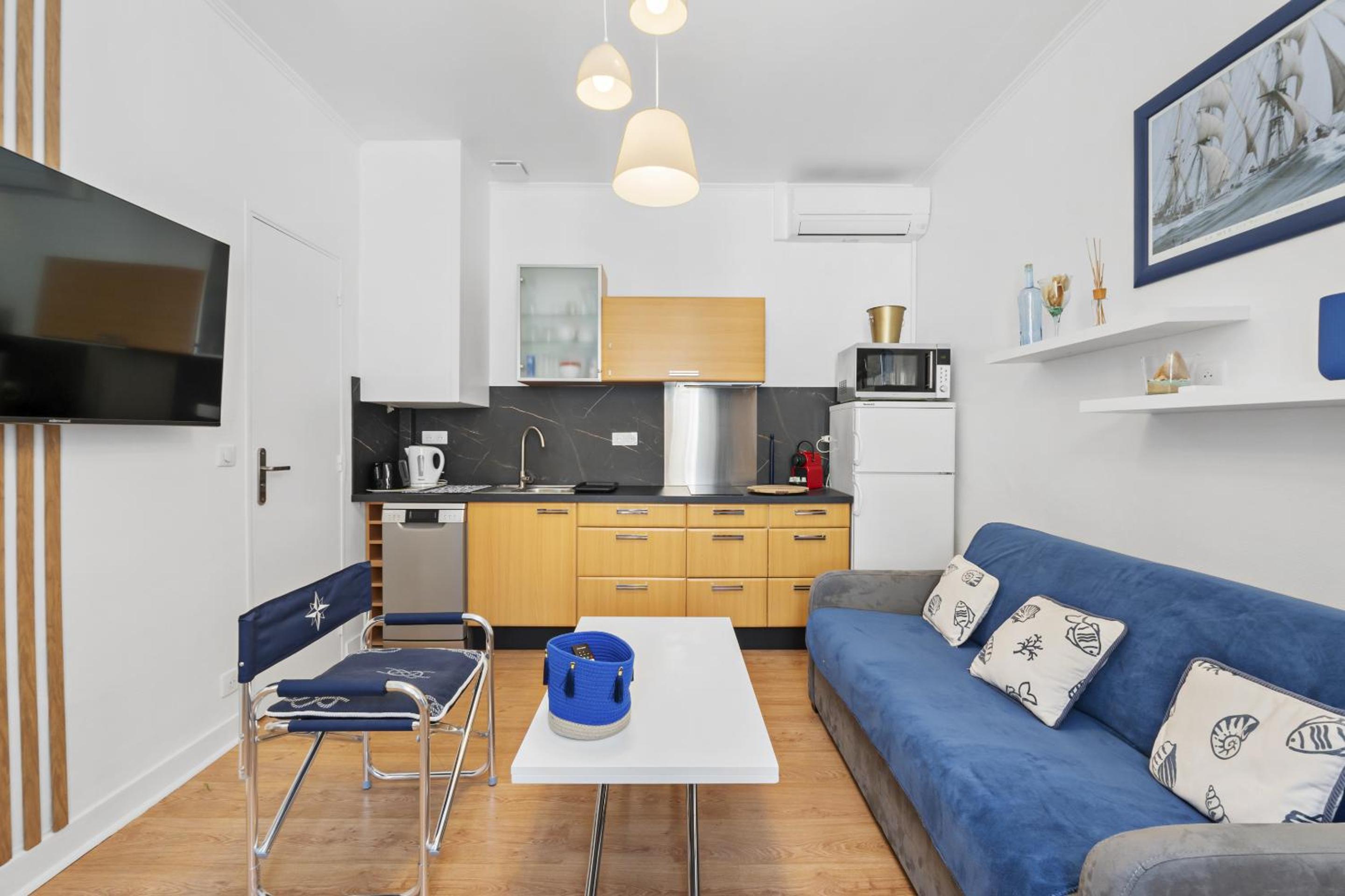 1 chambres , 131 rue d'antibes