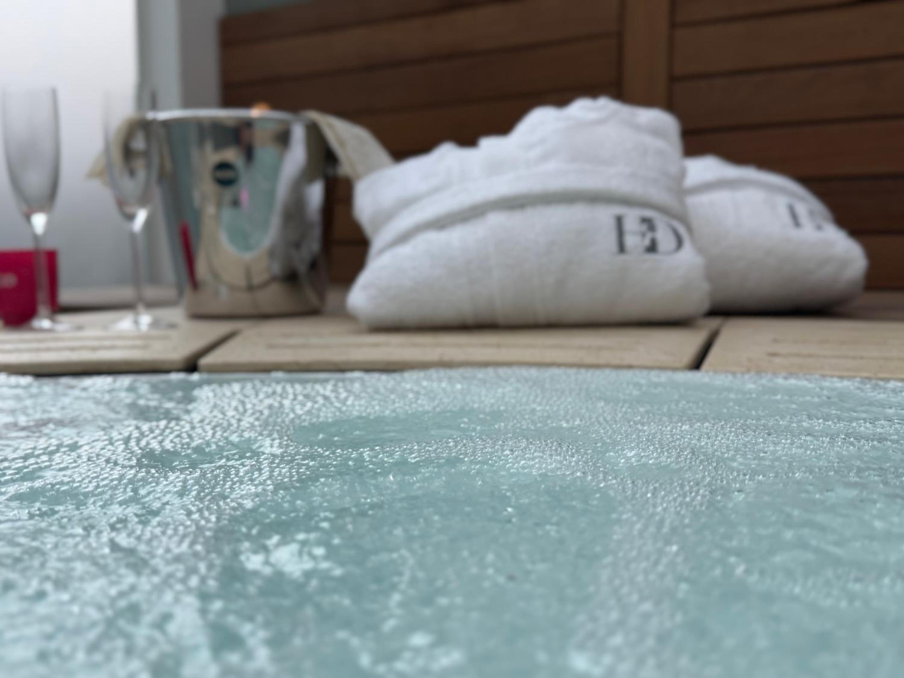 HrD Luxury Rooms