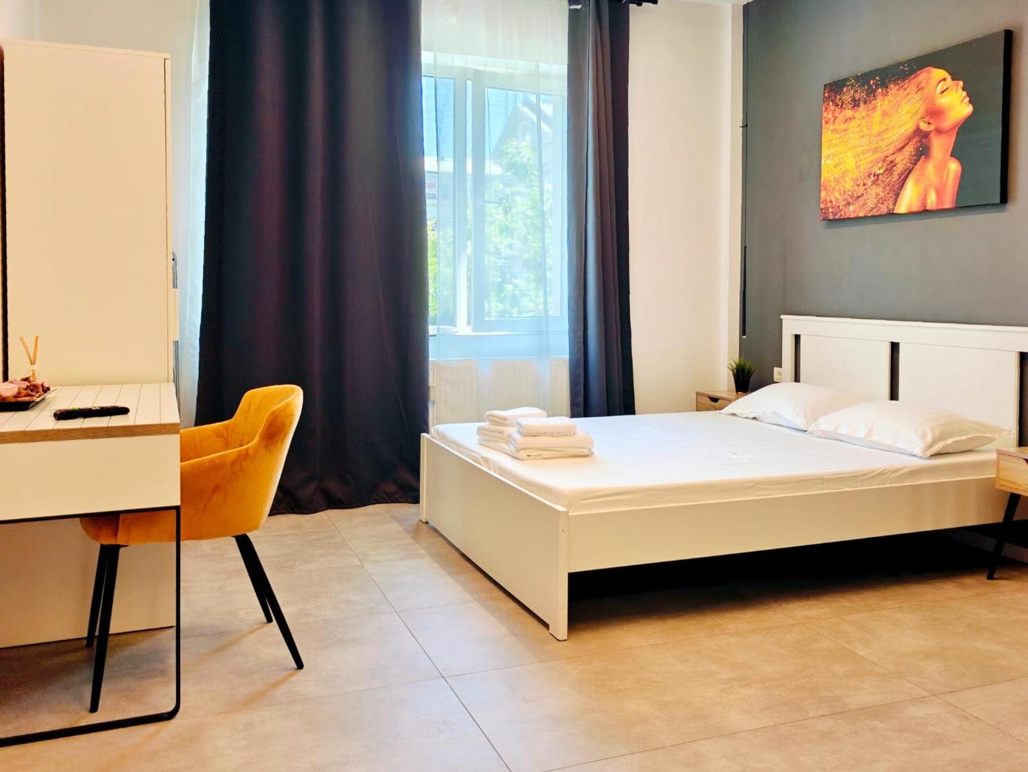 Old Town Apartments Brătianu - City Center Stay