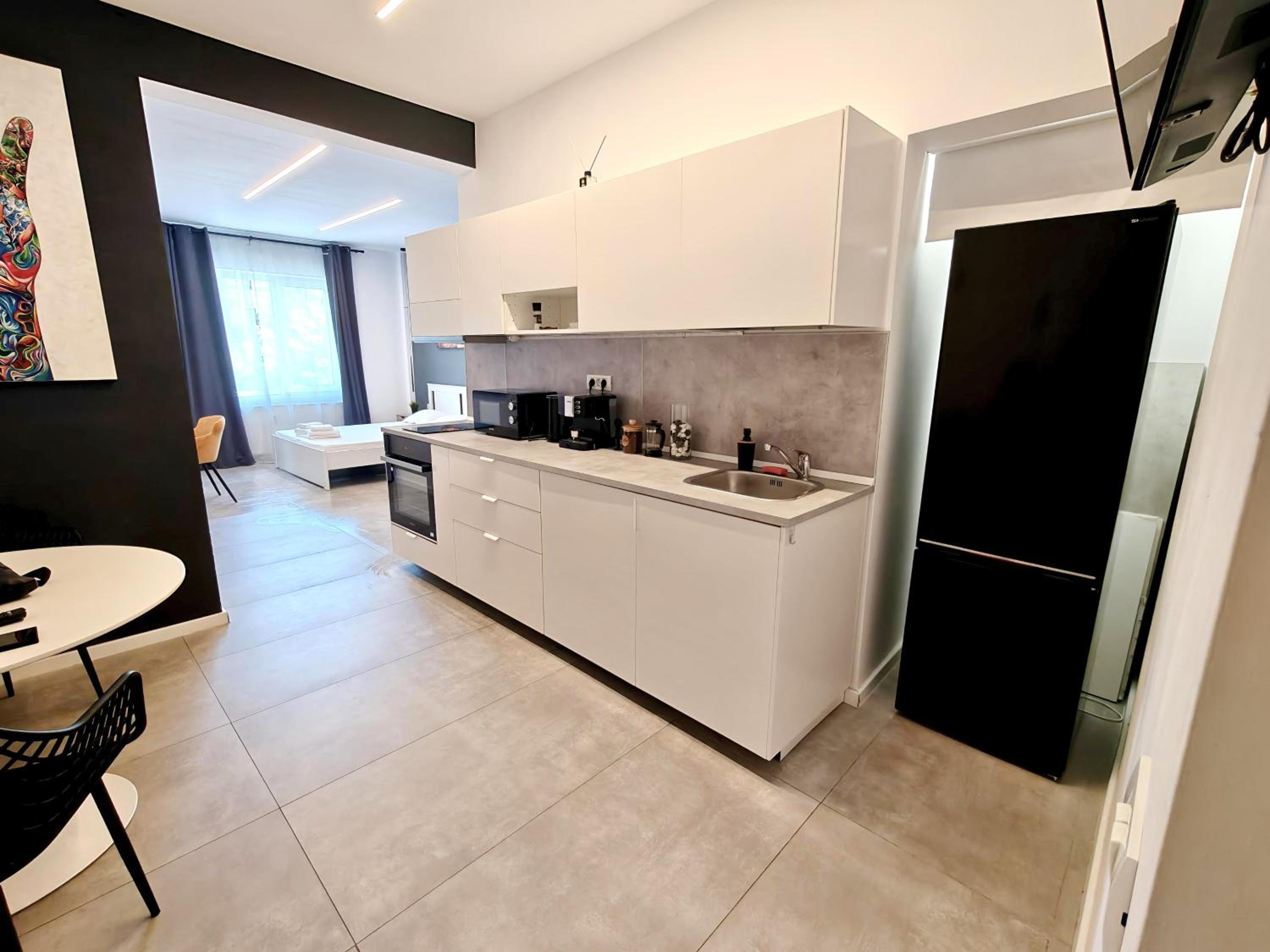 Old Town Apartments Brătianu - City Center Stay