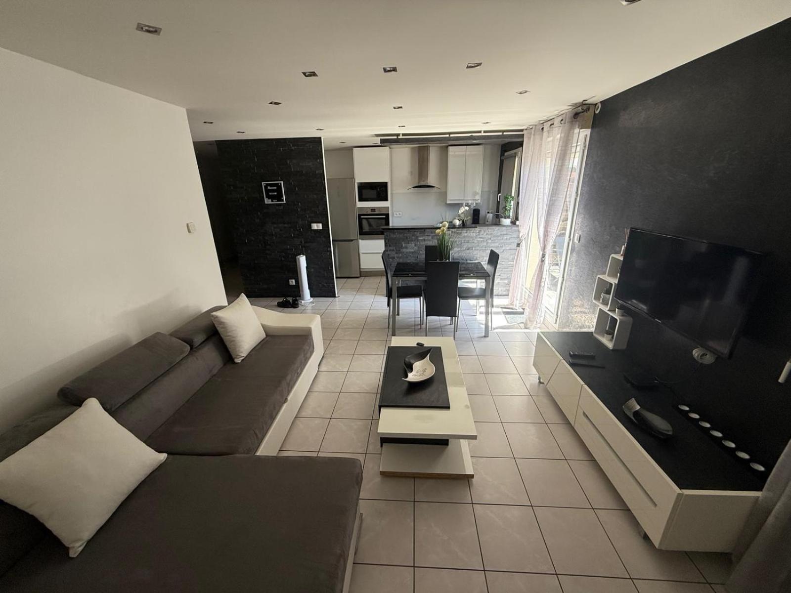 2 Mins from Train Station - Free Parking - Paris & DisneyLand - Lognes