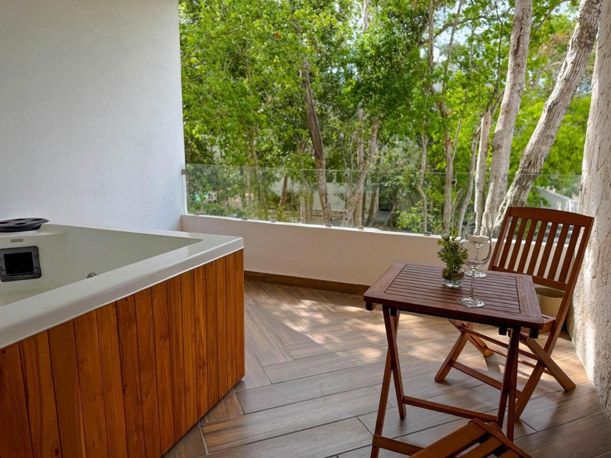 Incredible Studio With Jacuzzi Naia C19