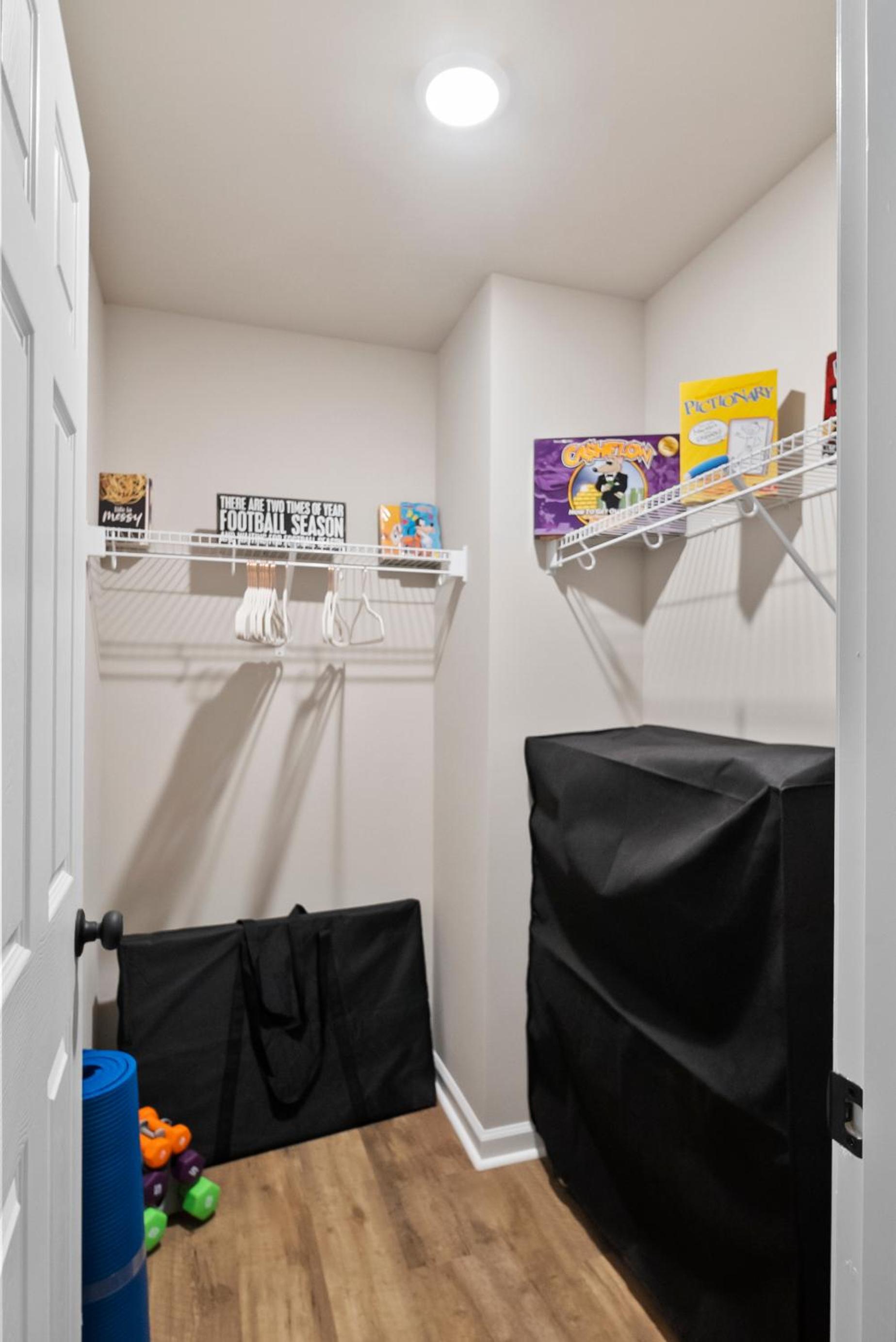 4 King Beds - 2 Game Rooms - Sleeps 24, By DT & UGA