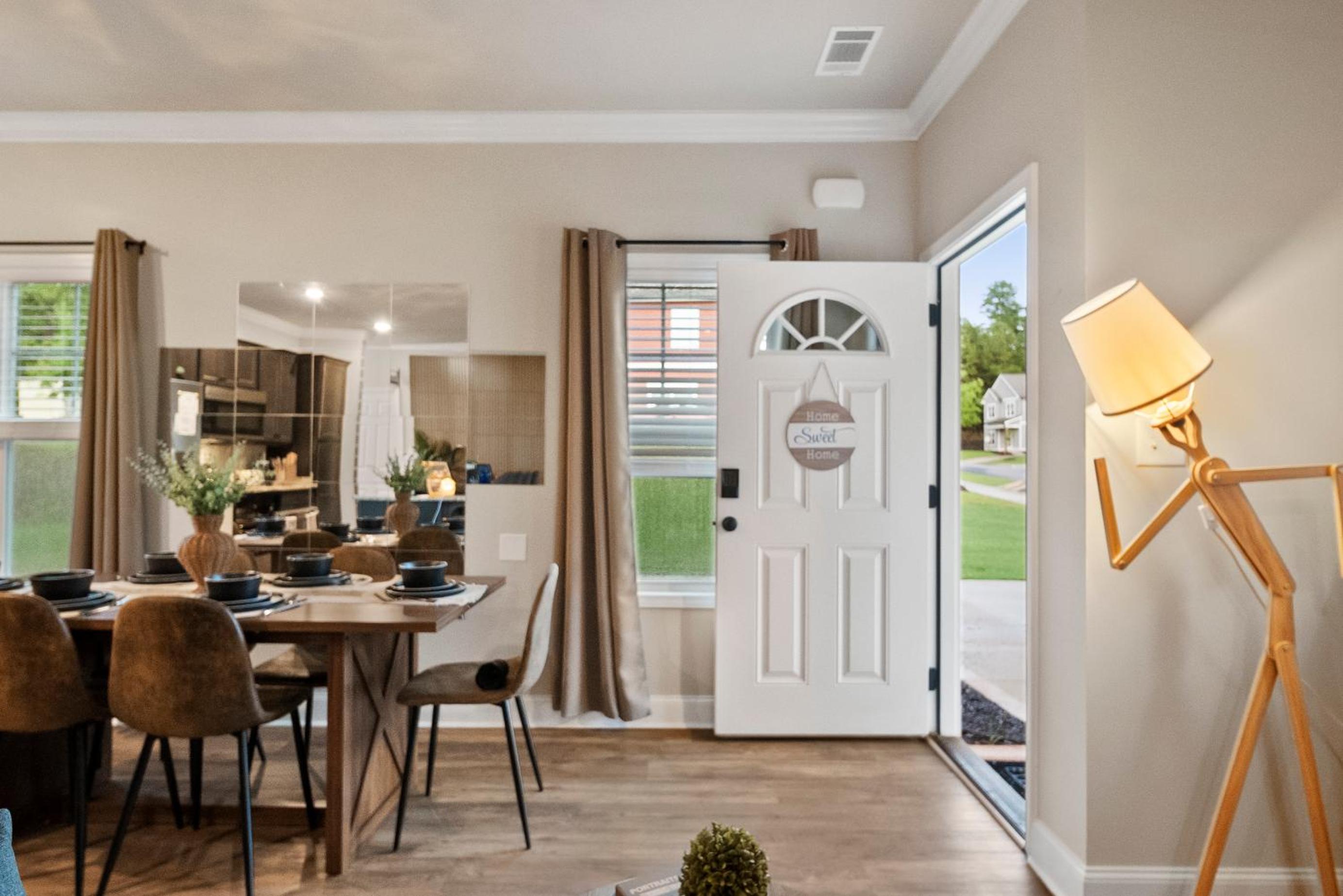 4 King Beds - 2 Game Rooms - Sleeps 24, By DT & UGA