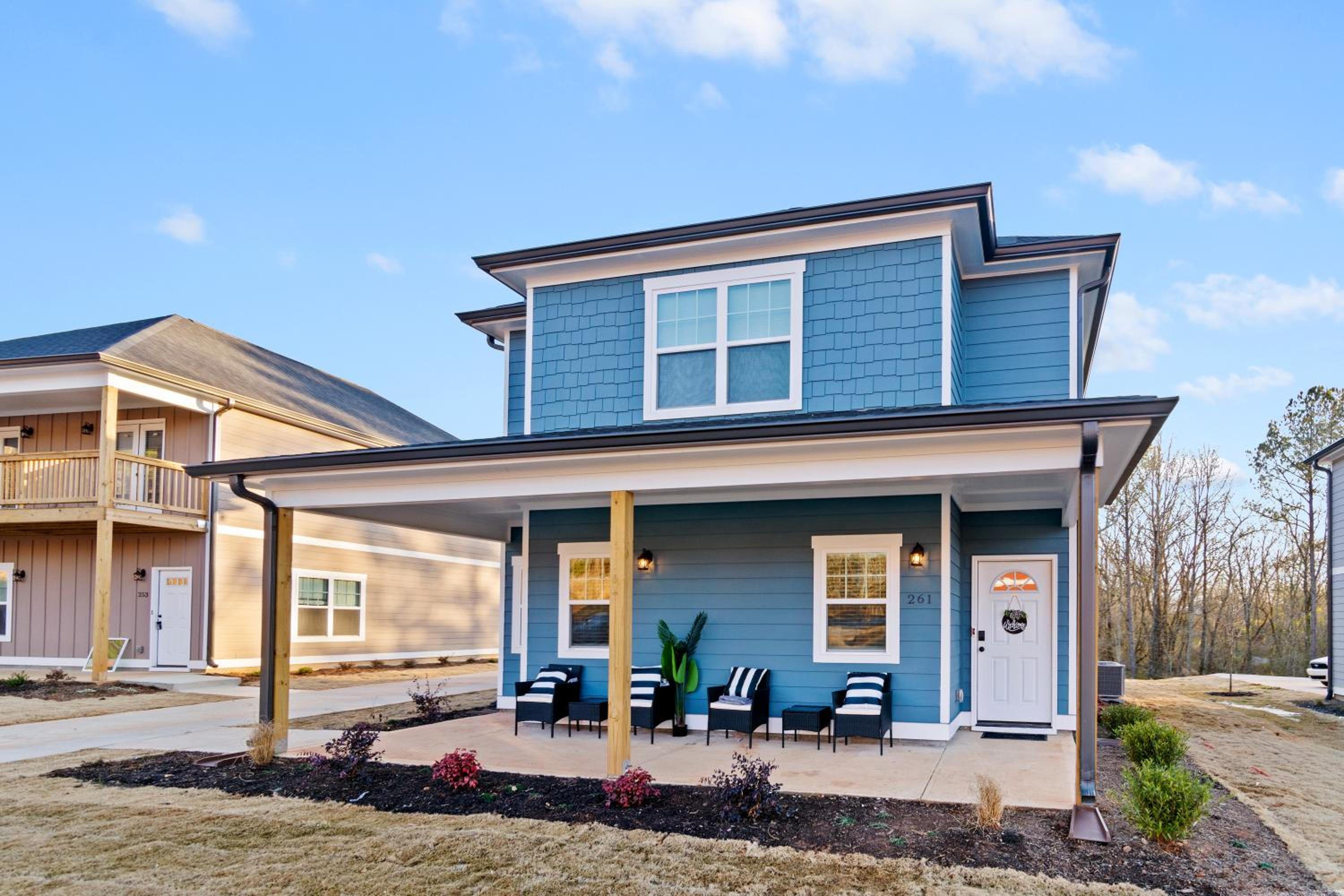 4 King Beds - 2 Game Rooms - Sleeps 24, By DT & UGA