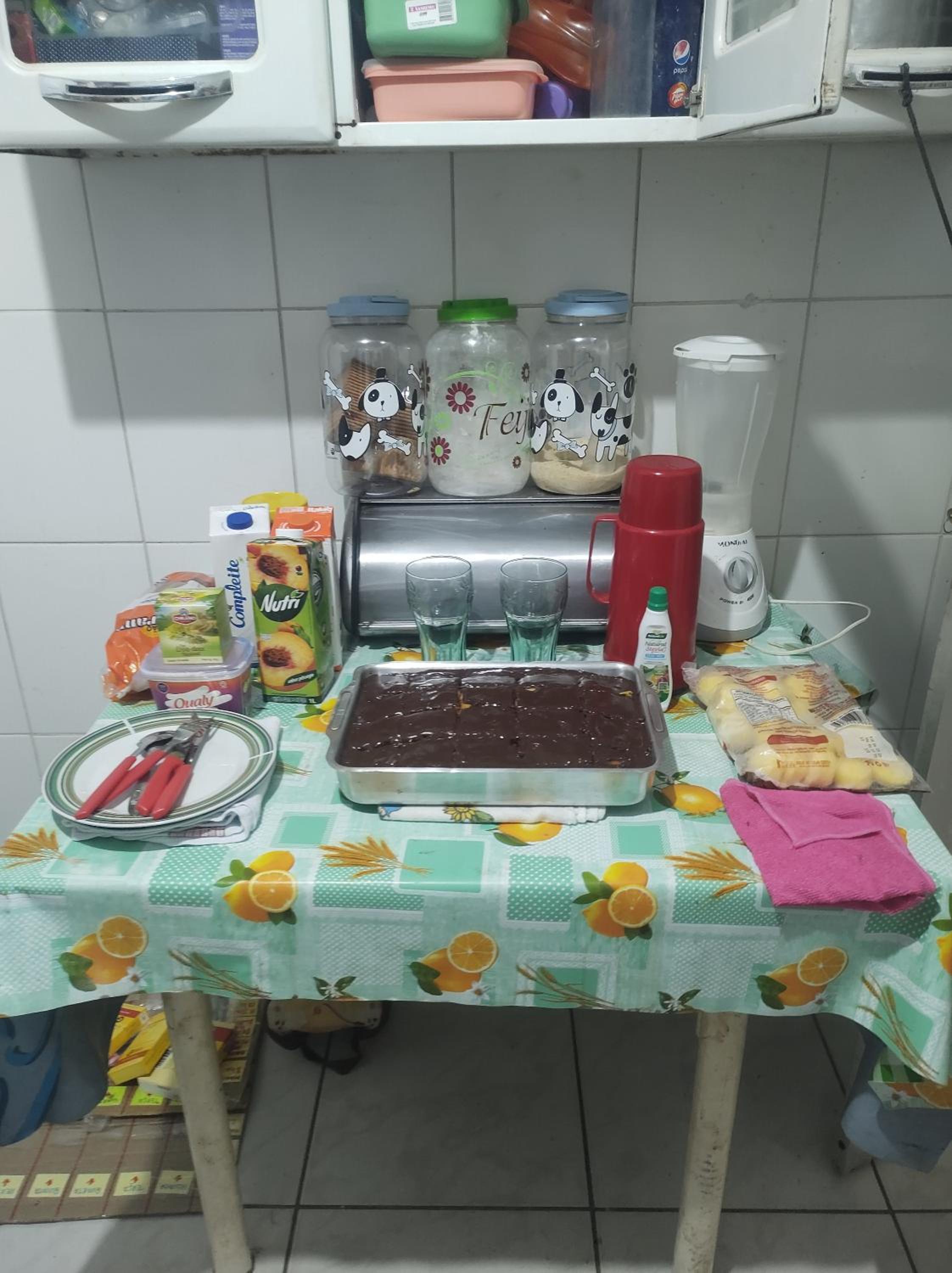 Quarto em casa de Família- Riacho
