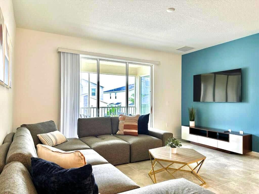 3BR Resort Condo with Waterpark near Disney