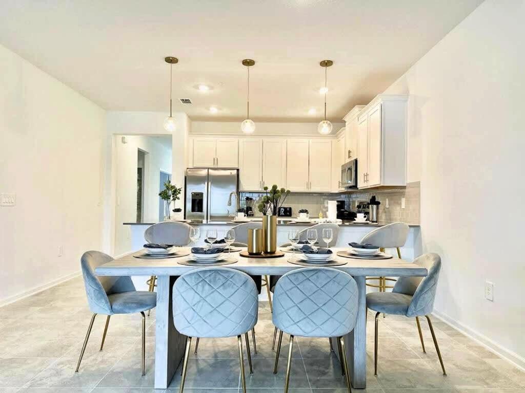 3BR Resort Condo with Waterpark near Disney