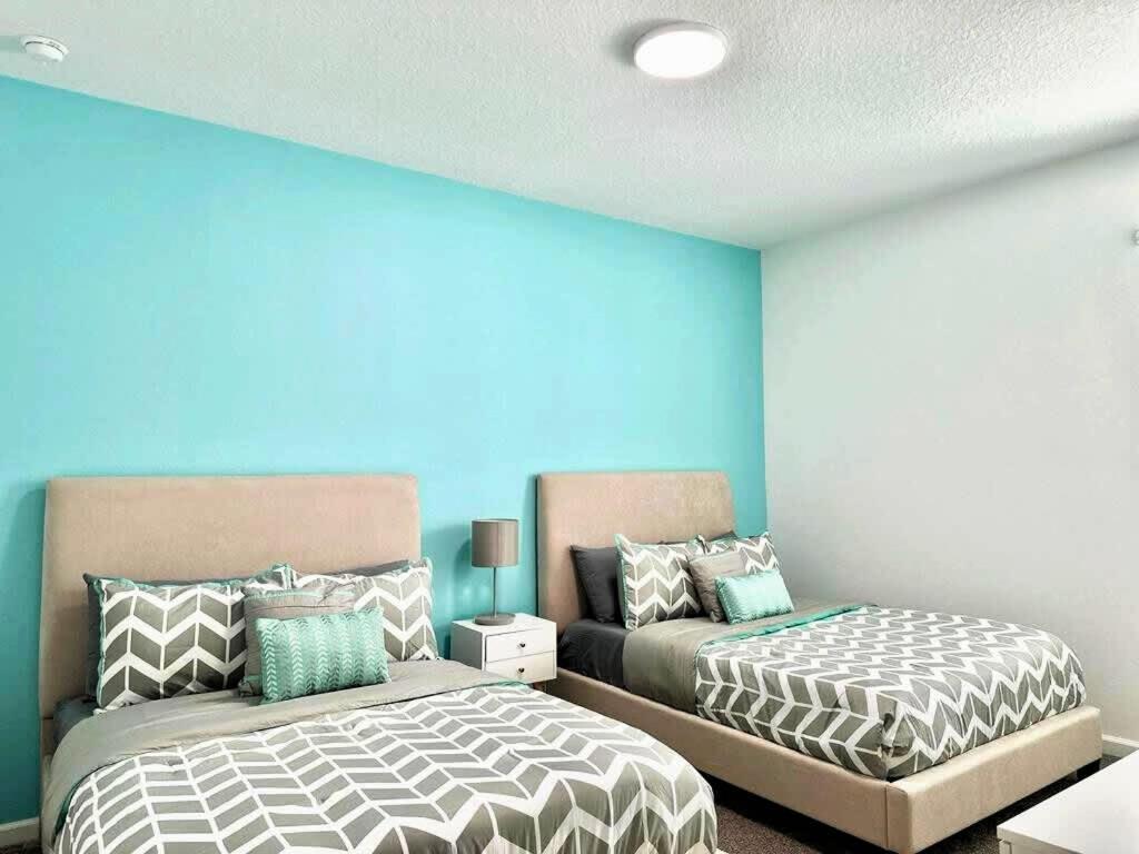 3BR Resort Condo with Waterpark near Disney