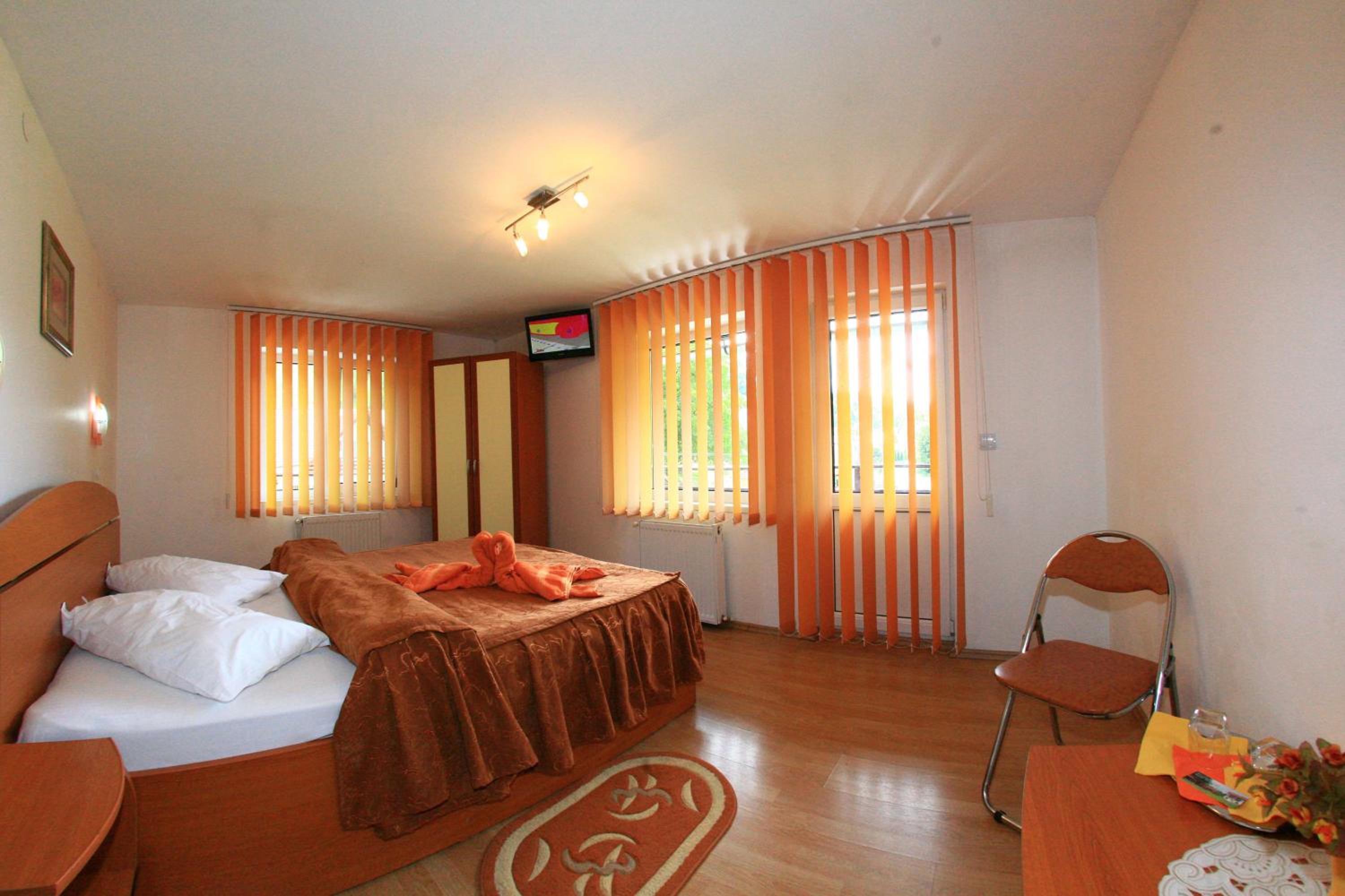 Vila Doina Branului view 2