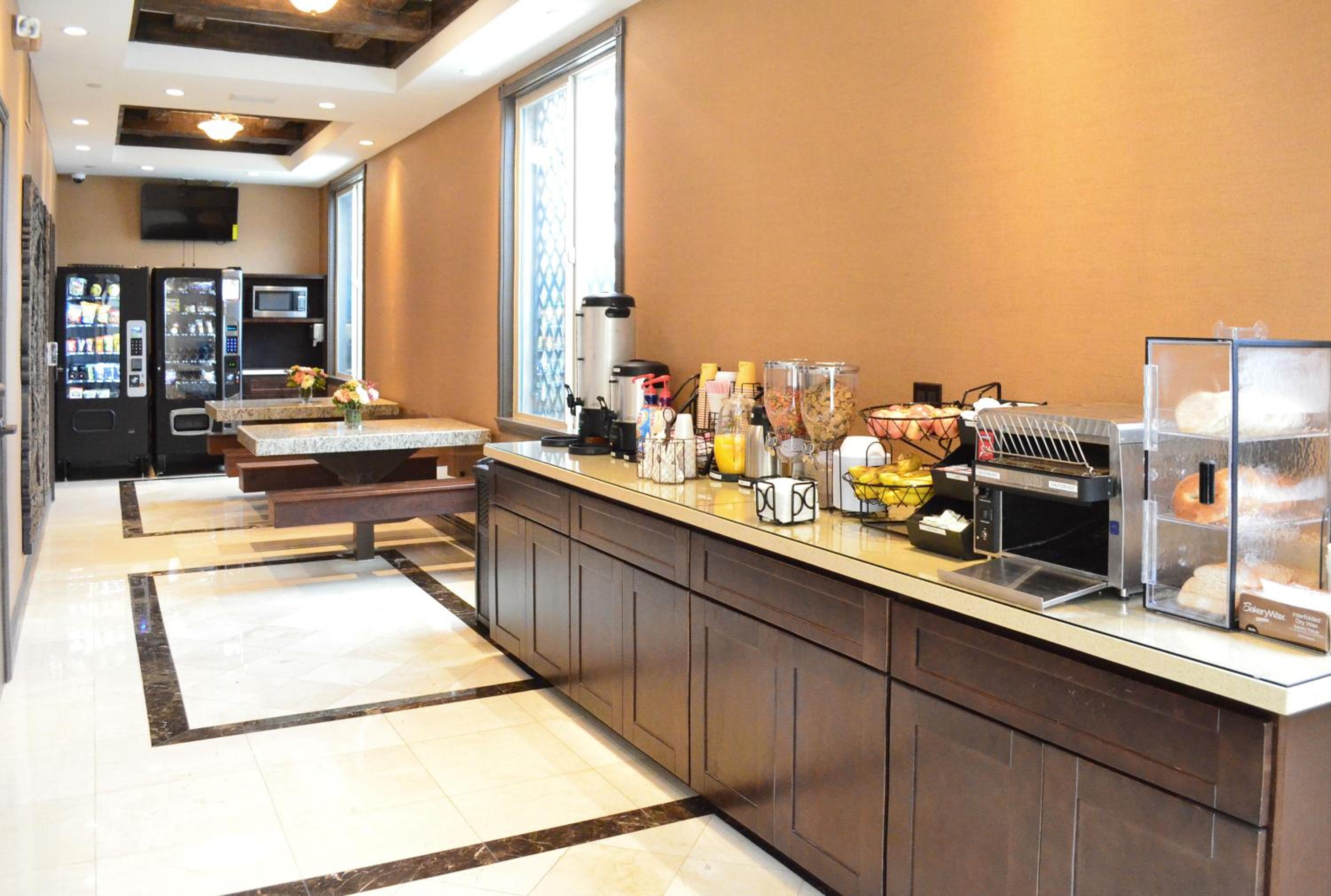 Tuscan Garden Inn