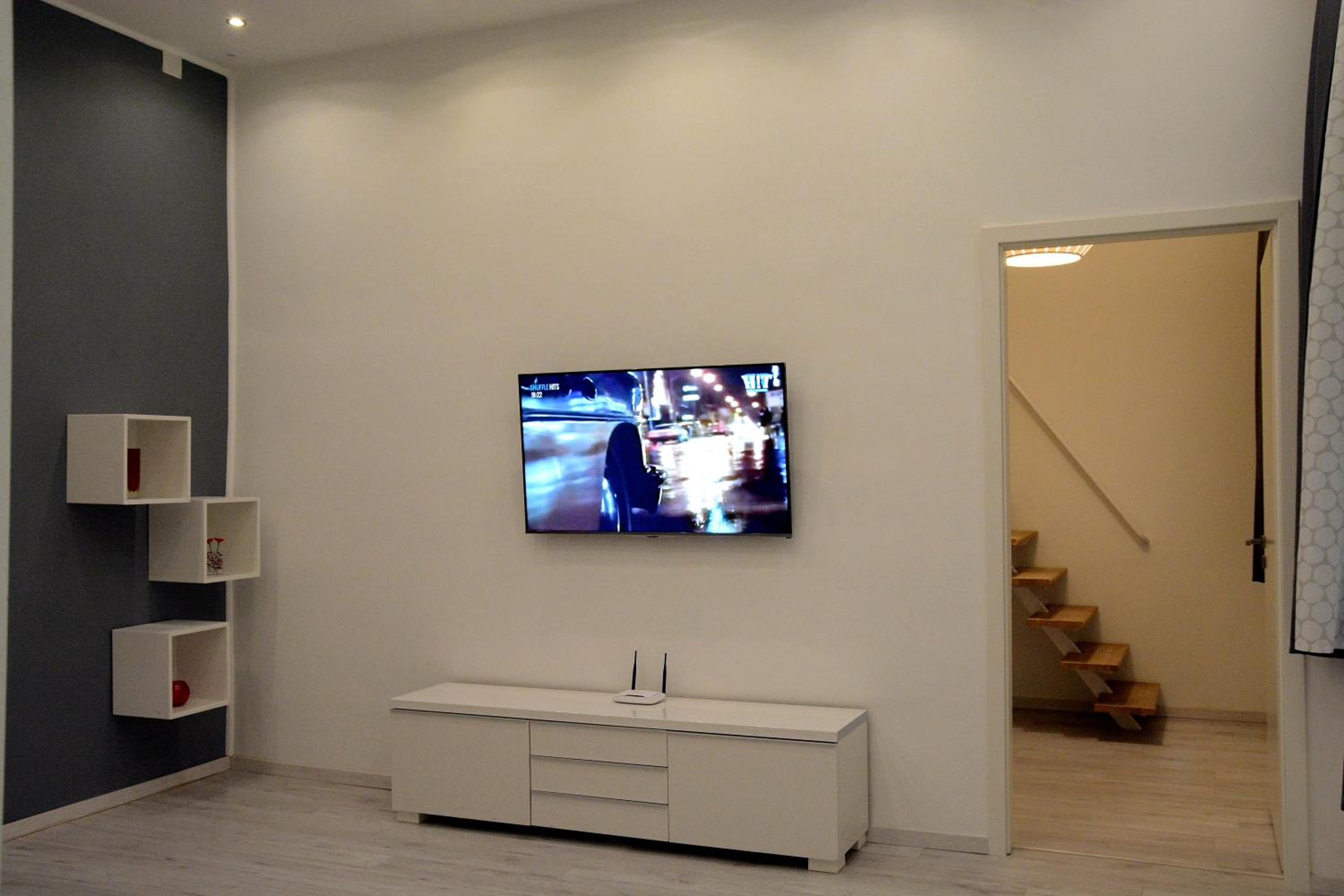 Kiraly Art Apartment view 3