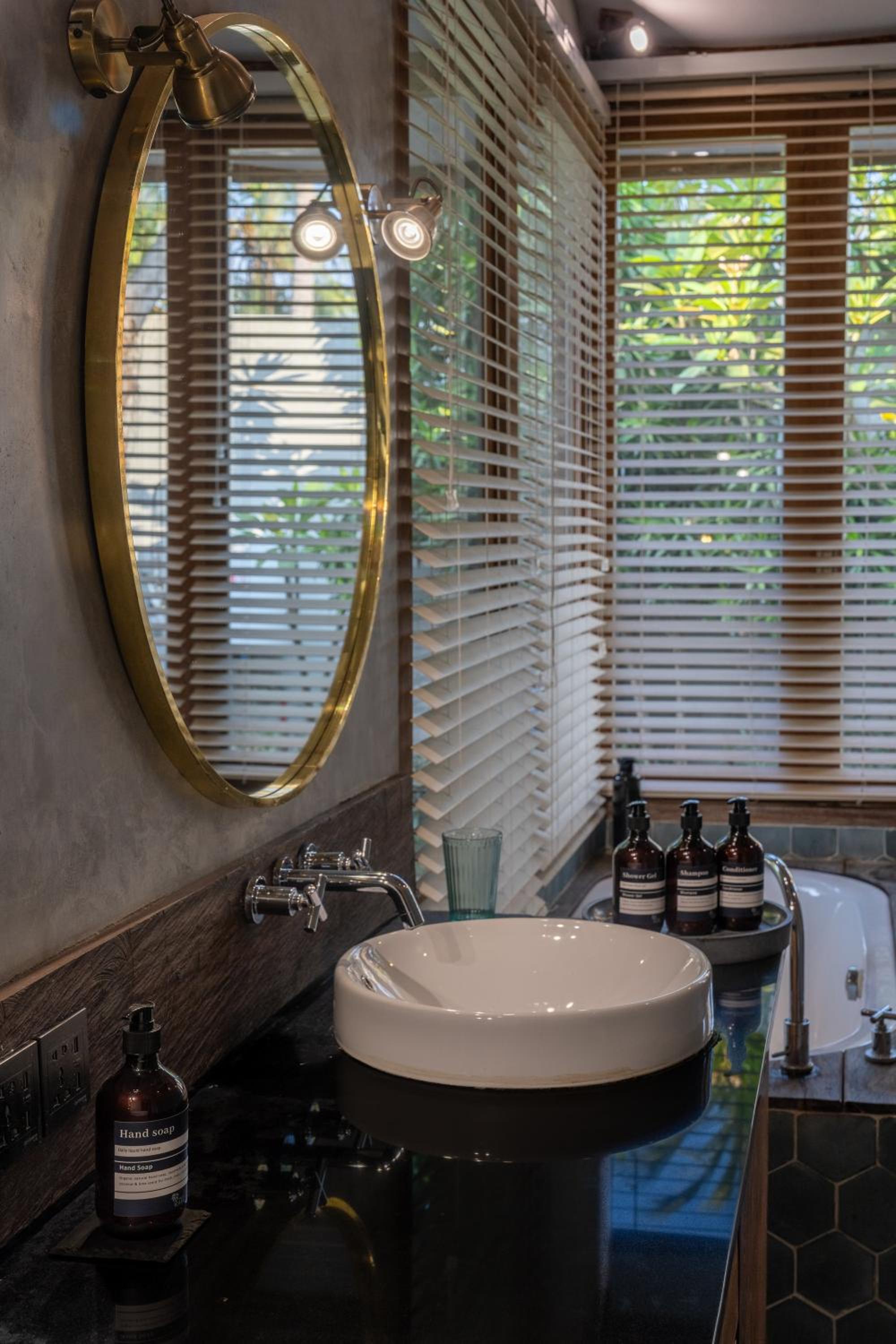 Villa Casa Gili T 4BR Villa, Pool, Gym & Bikes
