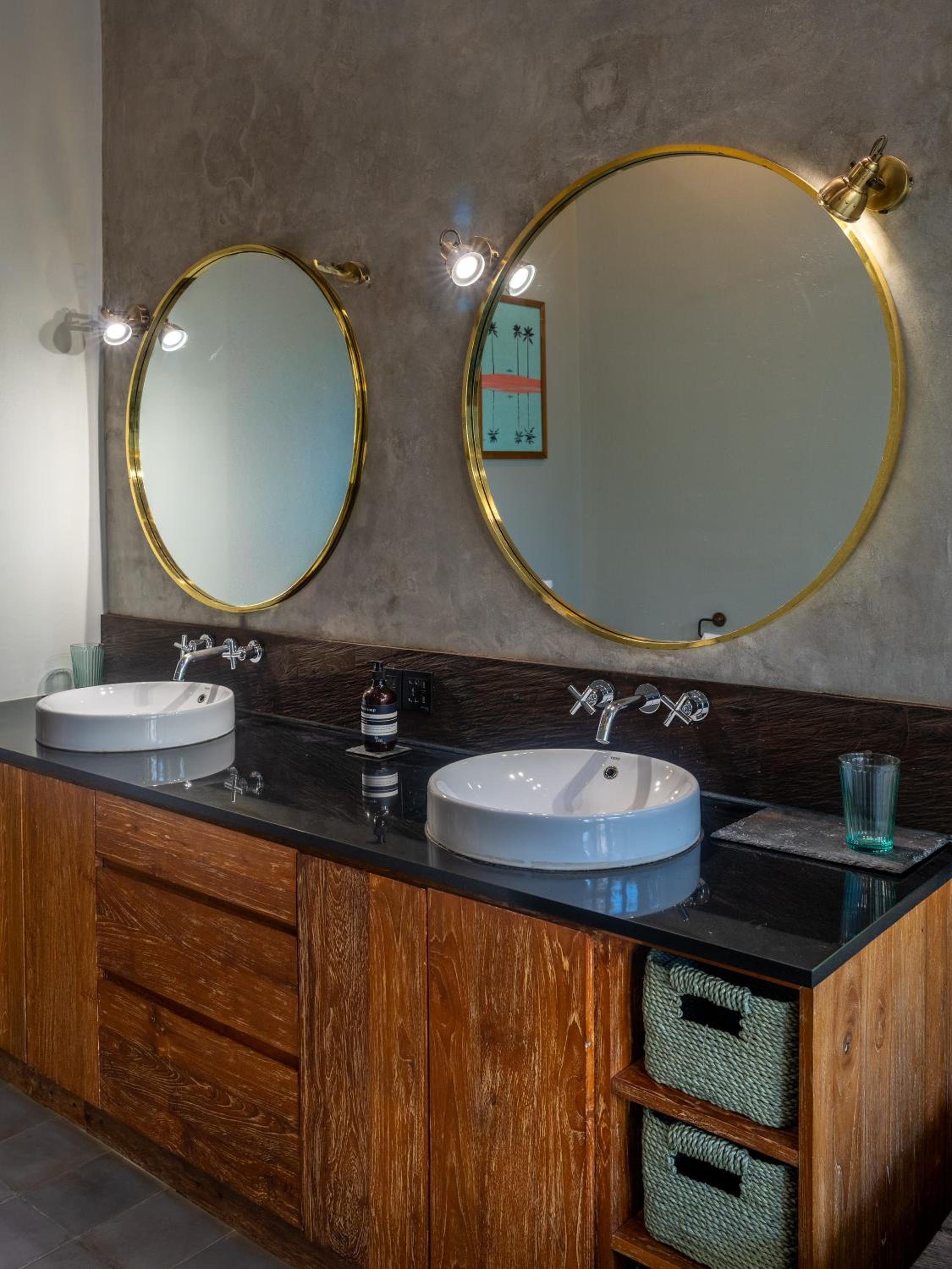 Villa Casa Gili T 4BR Villa, Pool, Gym & Bikes