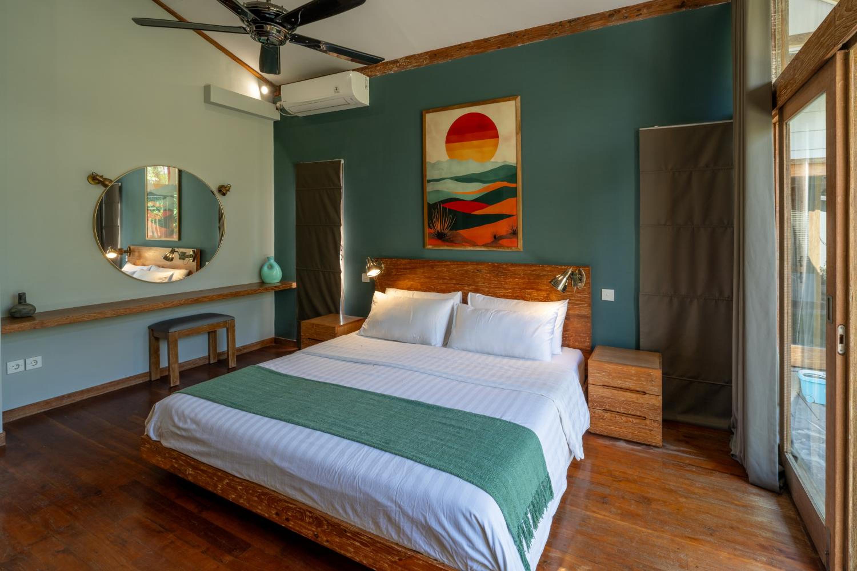Villa Casa Gili T 4BR Villa, Pool, Gym & Bikes