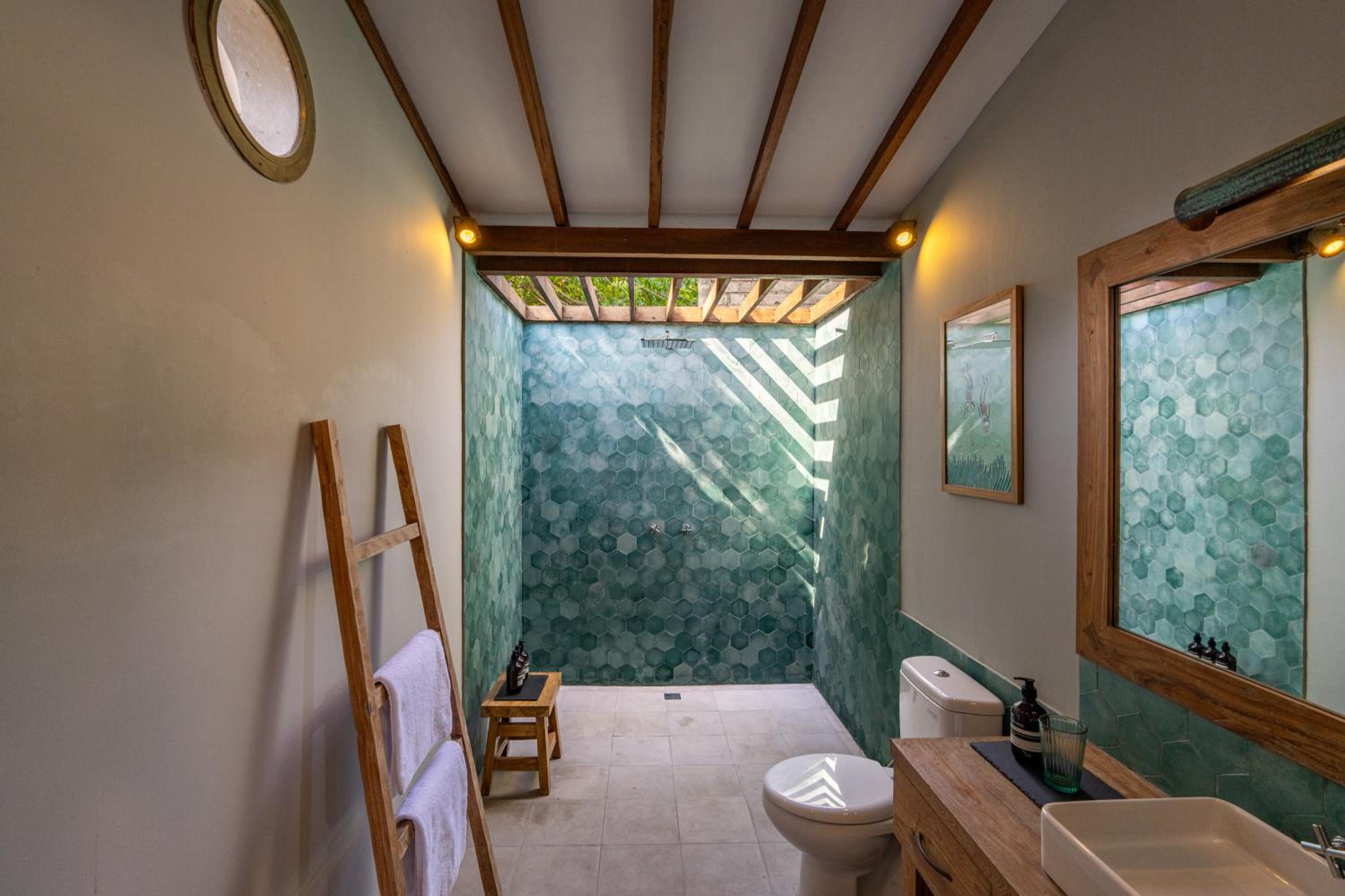 Villa Casa Gili T 4BR Villa, Pool, Gym & Bikes