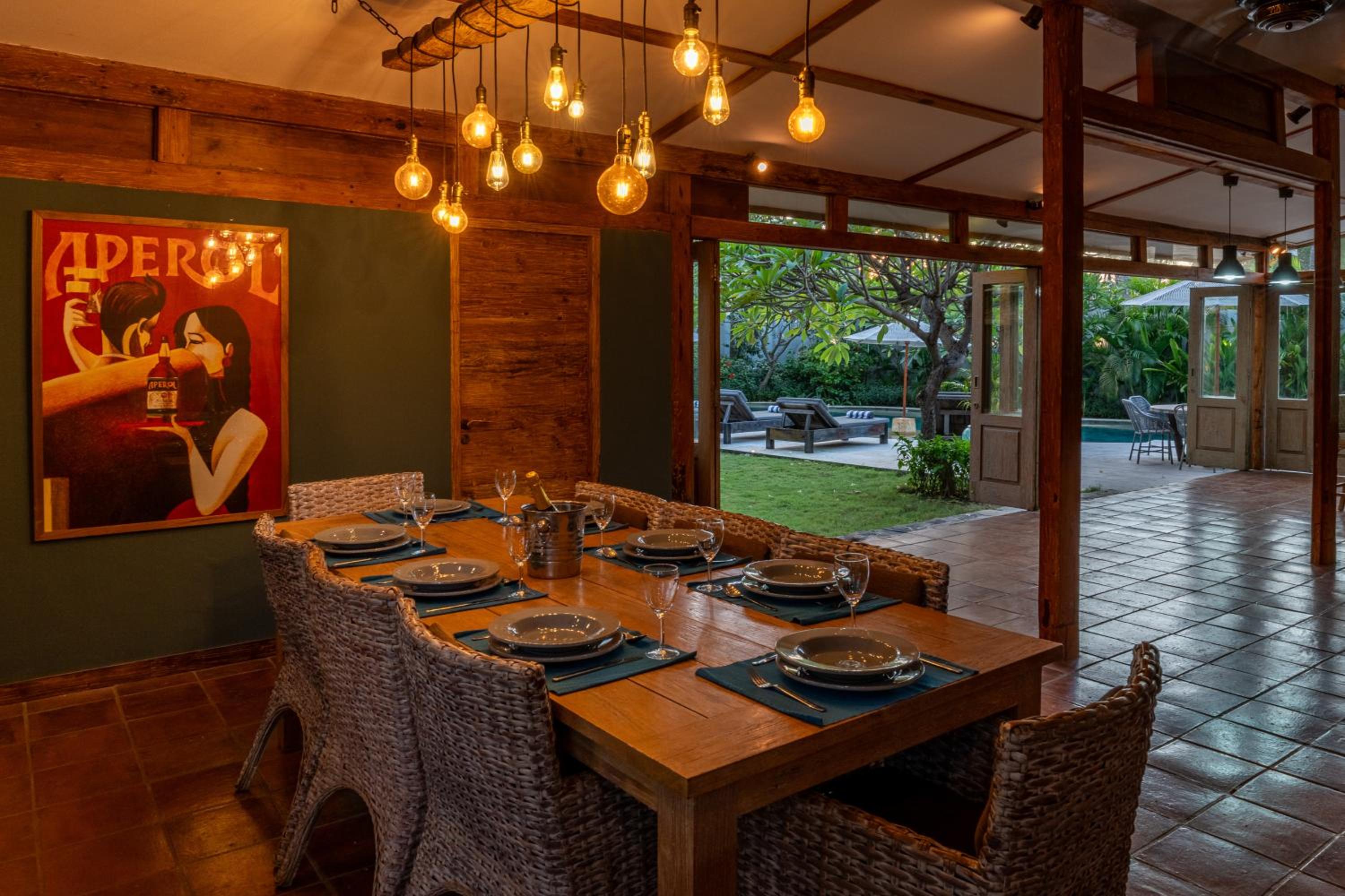 Villa Casa Gili T 4BR Villa, Pool, Gym & Bikes