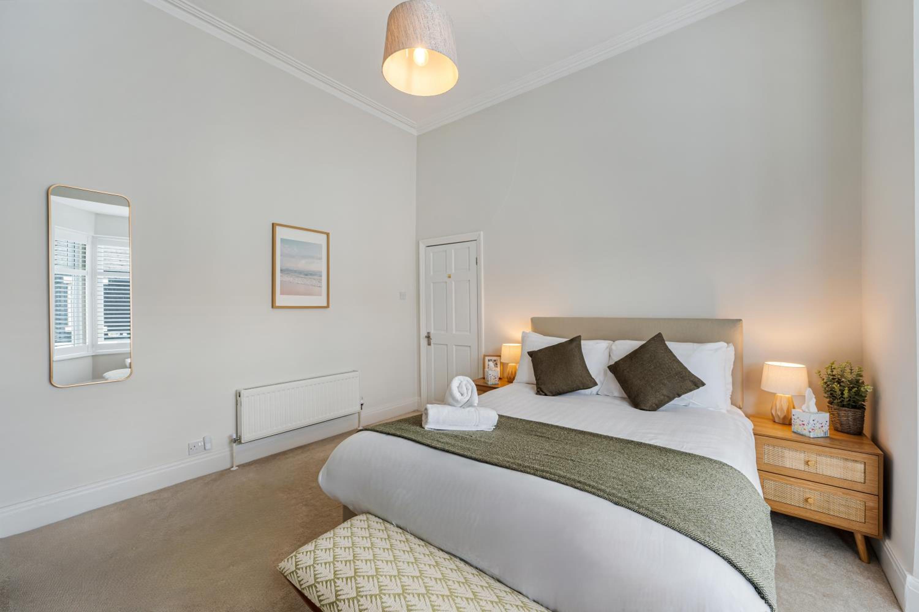 Watford Lodge - Air Host & Stay - A Home in the Heart of Anfield