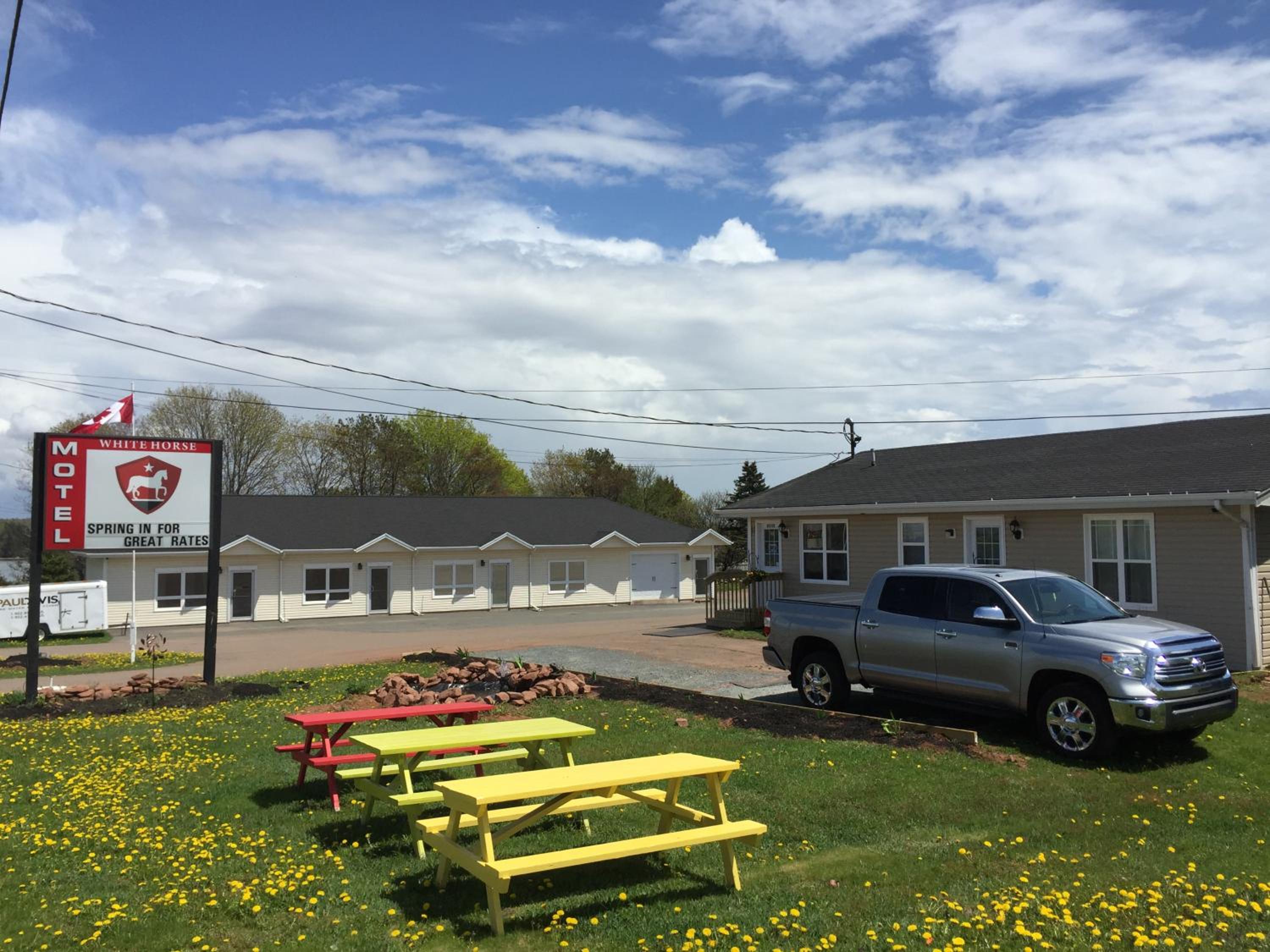 Charlottetown Vacations - The White Horse Motel - Property Image 7