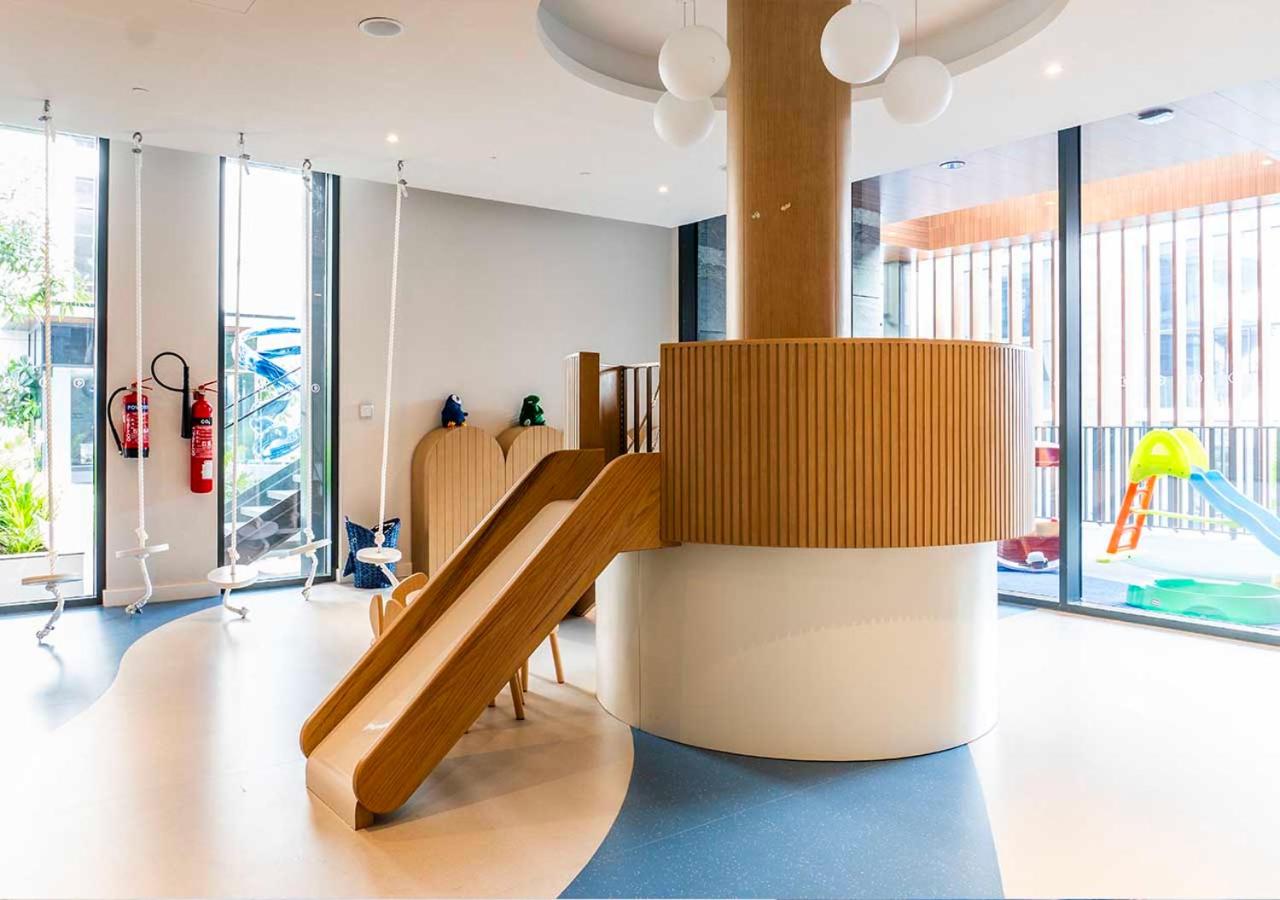 Royal Vista - Luxury 1BR Apartments at Kensington Waters