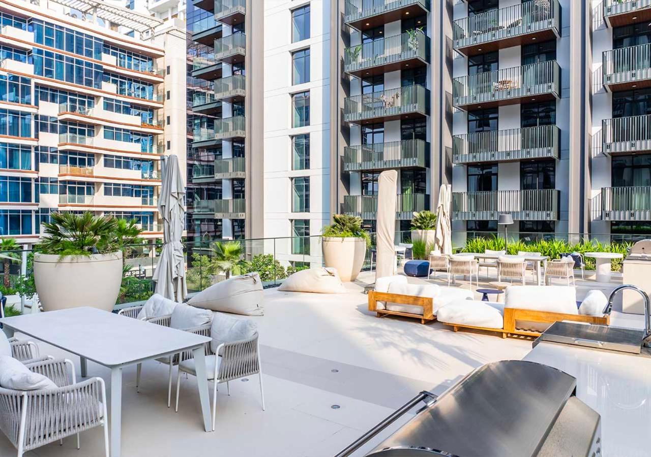 Royal Vista - Luxury 1BR Apartments at Kensington Waters