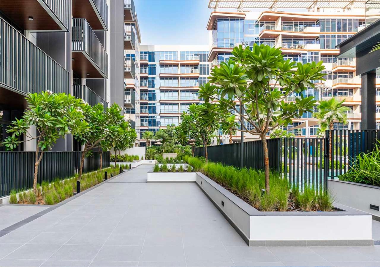 Royal Vista - Luxury 1BR Apartments at Kensington Waters