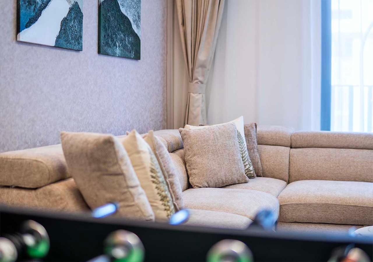 Royal Vista - Luxury 1BR Apartments at Kensington Waters