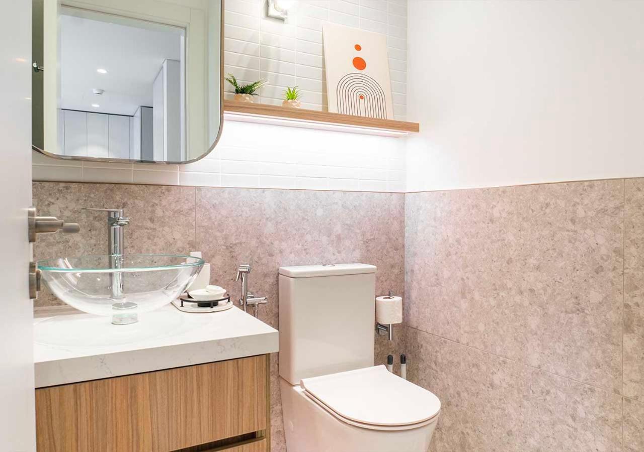 Royal Vista - Luxury 1BR Apartments at Kensington Waters