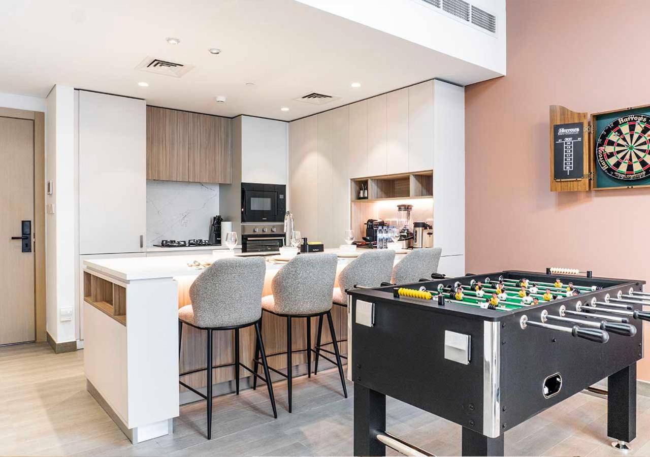 Royal Vista - Luxury 1BR Apartments at Kensington Waters