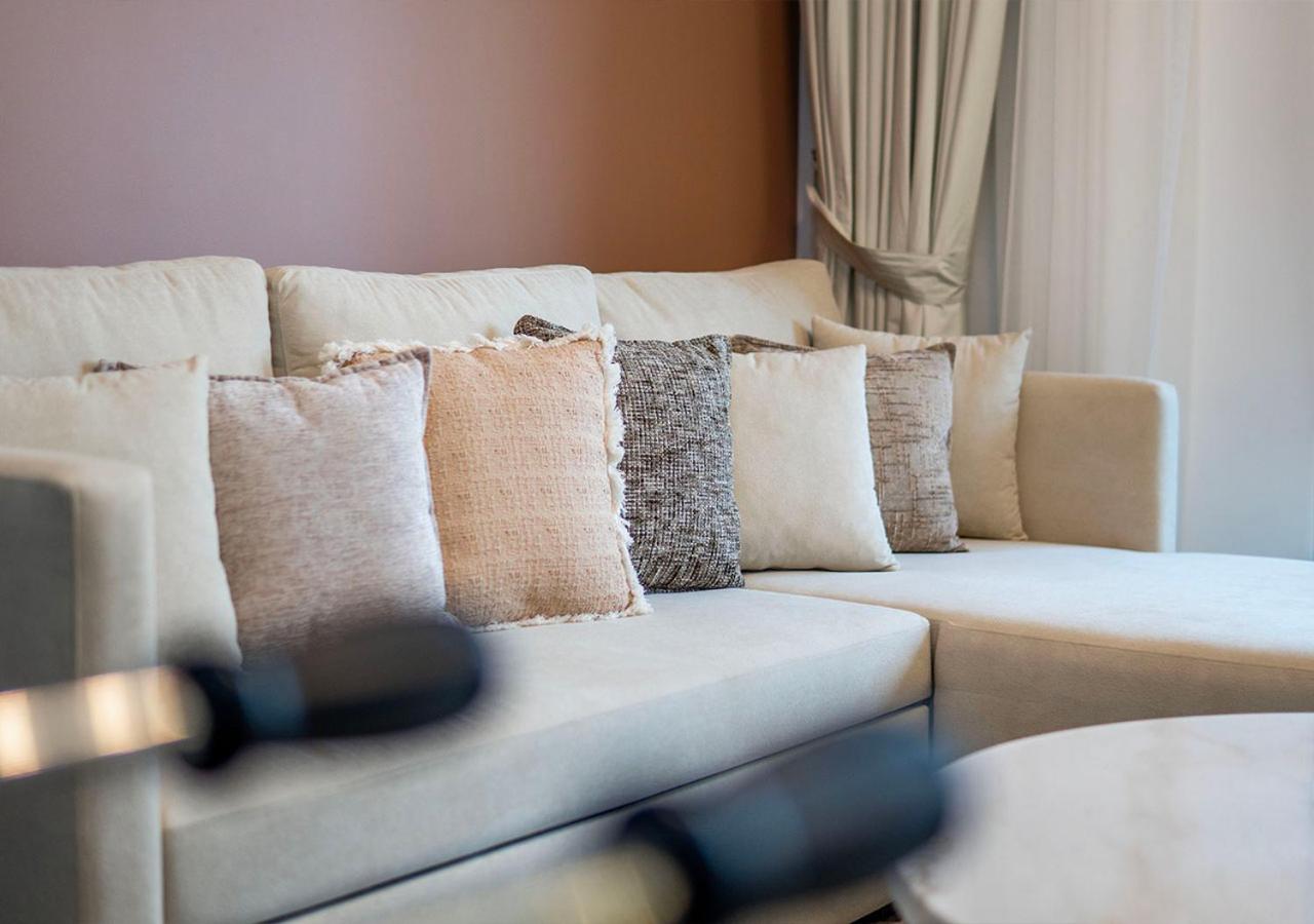 Royal Vista - Luxury 1BR Apartments at Kensington Waters