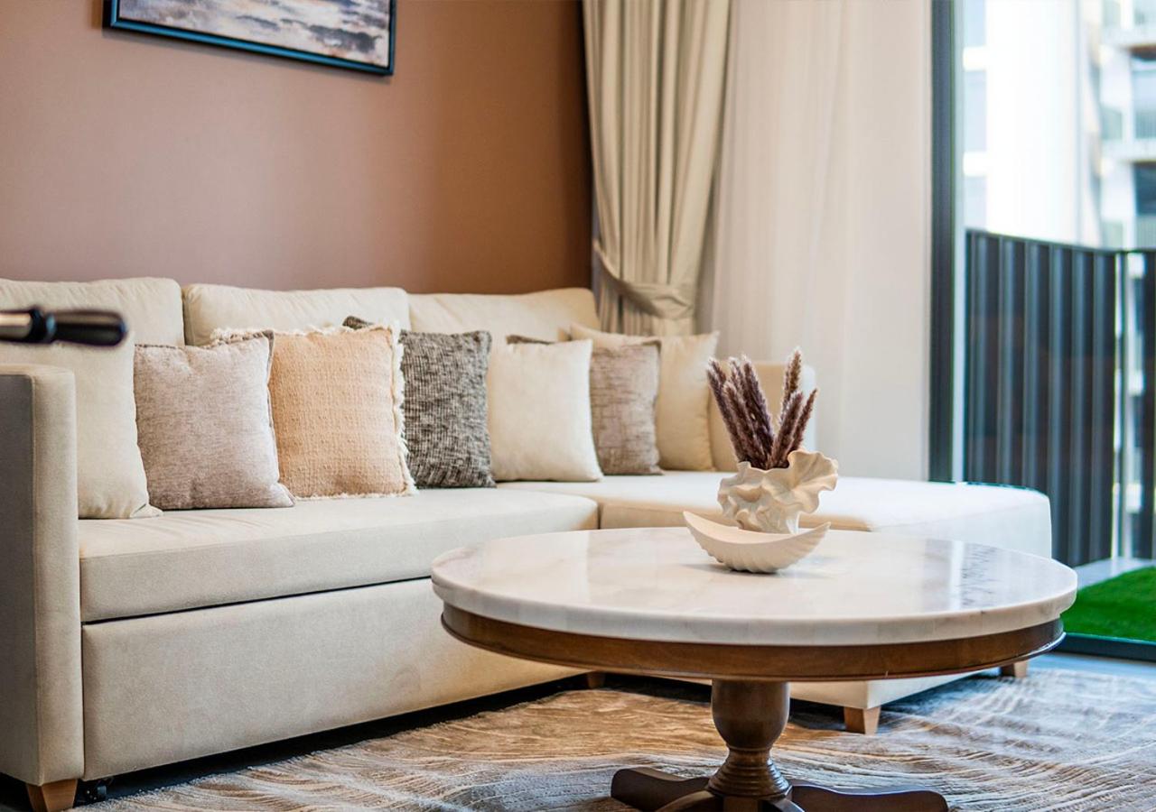 Royal Vista - Luxury 1BR Apartments at Kensington Waters