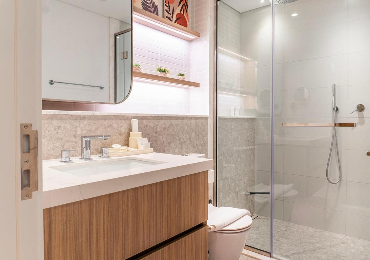 Royal Vista - Luxury 1BR Apartments at Kensington Waters
