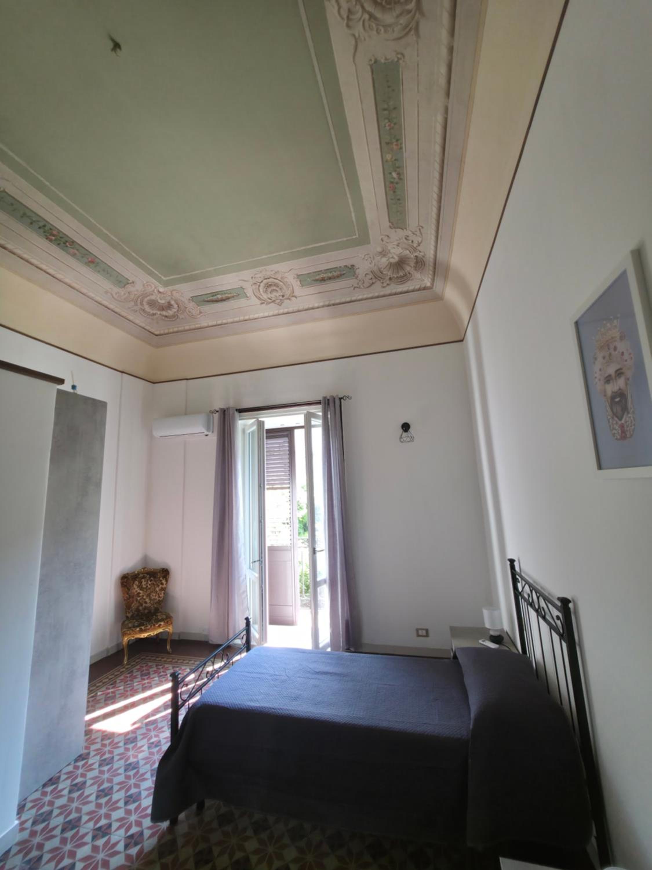 Vivaldi Holidays Historic house in the center of Palermo