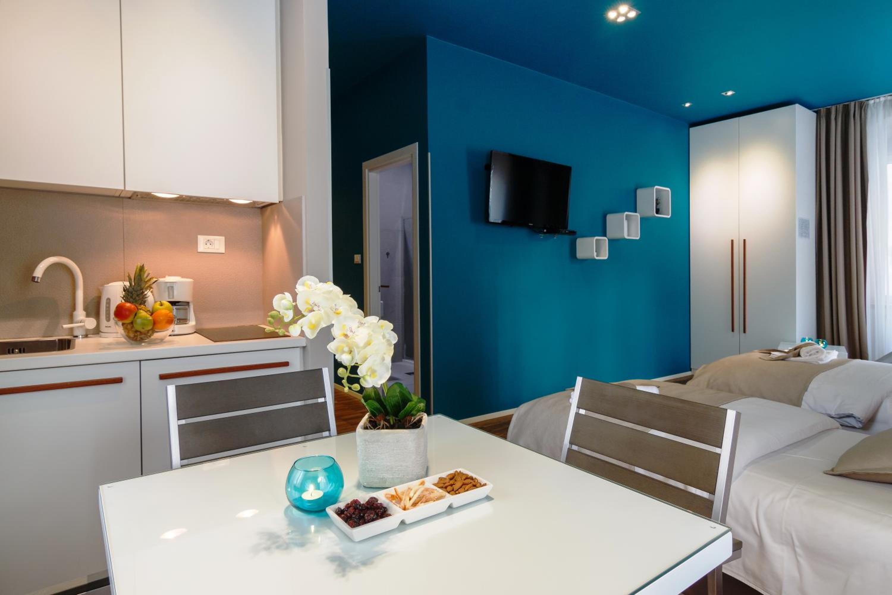 Riva Luxury Rooms photo 39 of 87
